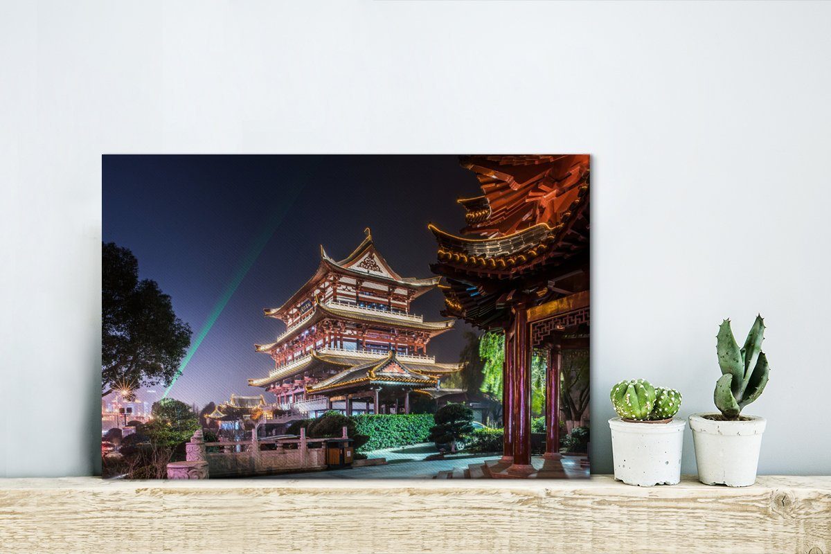 OneMillionCanvasses® Leinwandbild Beleuchteter in cm (1 30x20 in Wandbild Trommelturm China, St), Changsha Wanddeko, Leinwandbilder, Aufhängefertig