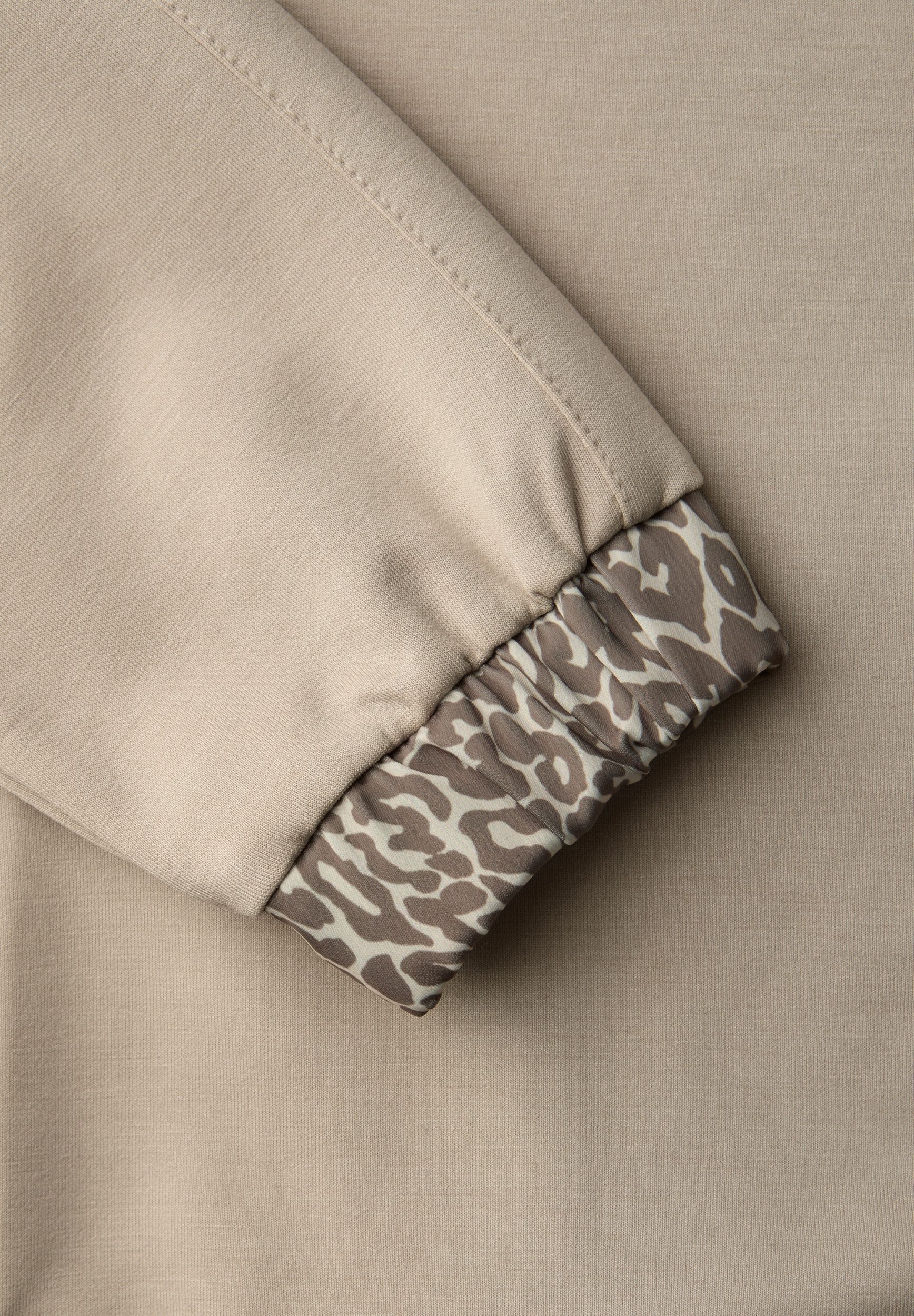 STREET ONE Sweatjacke silk look hoody jacket w.print günstig online kaufen