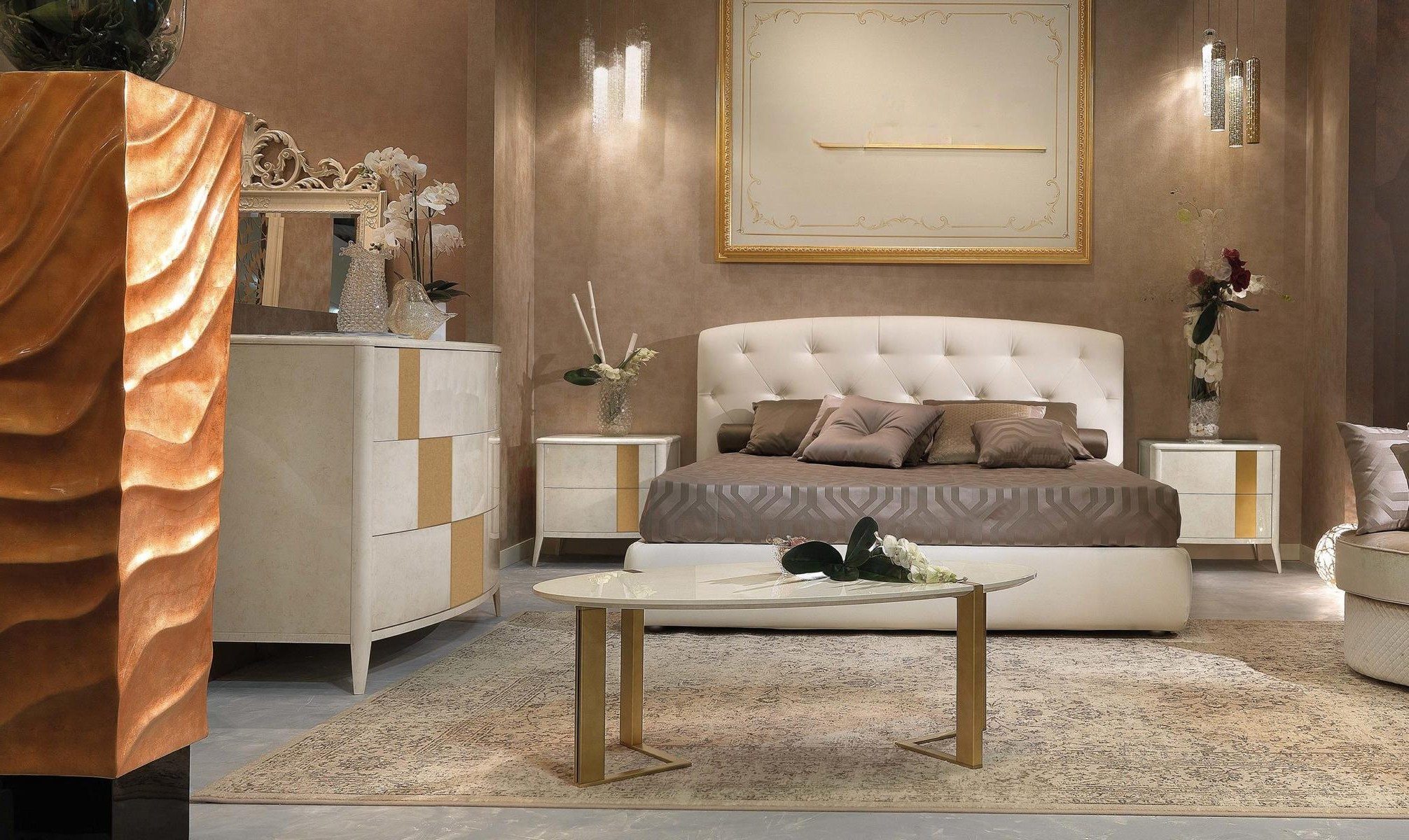 Xlmoebel Schlafzimmer-Set Italienisches Möbelset 4tlg. Bett, 2 Nachttische, Kommode, (4-tlg), Made in Europa