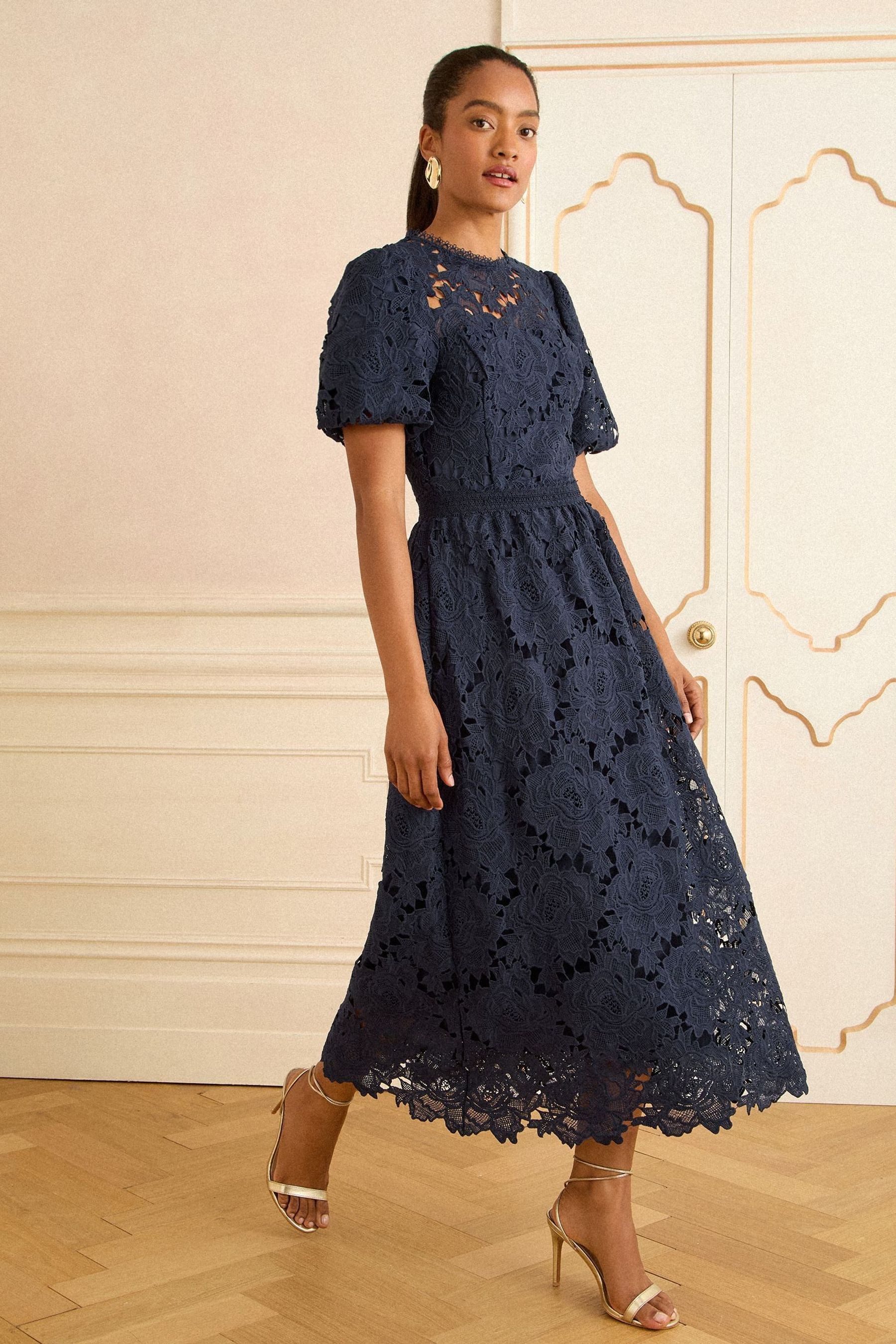 Love & Roses Midikleid Love & Roses Midikleid aus Spitze, Regular (1-tlg)