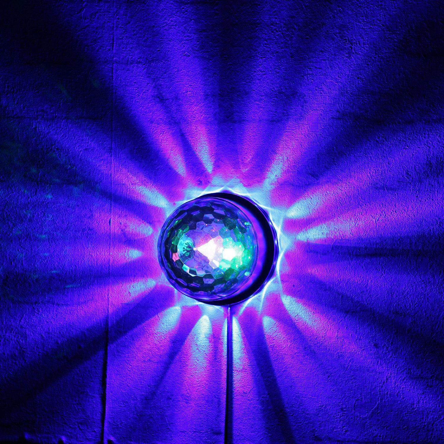 SATISFIRE Discolicht LED Party Discoeffekt SATURN Strahleneffekt mit Lichtkranz Lichteffekt, RGB (rot, grün, blau)
