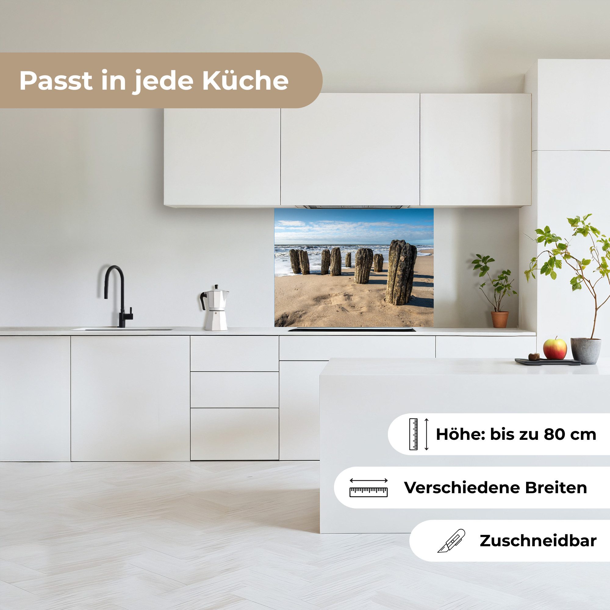KitchenYeah Küchenrückwand selbstklebend Sand - Strand - Pfahl - Wasser - Sommer, (1-tlg), Spritzschutz, Küche, Rückwand, Küchenwand, Küchenfront, 80x60 cm – Bild 4 von 5