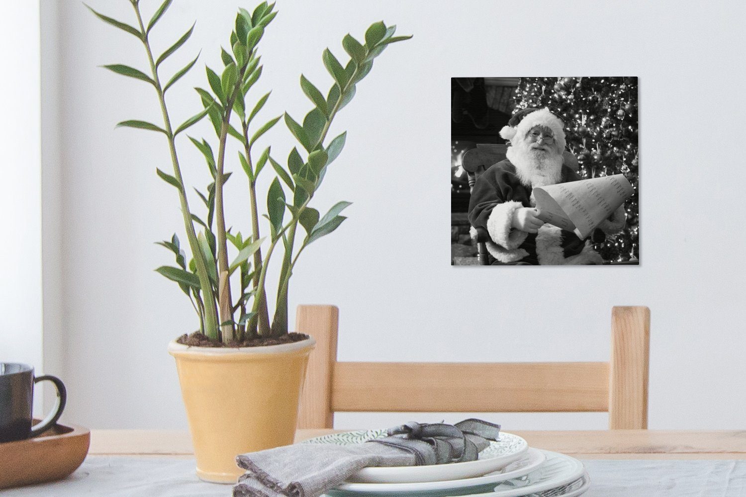 Der und prüft Wohnzimmer Weihnachtsmann OneMillionCanvasses® weiß, Leinwandbild (1 Schlafzimmer - schwarz Leinwand St), Rahmen seinen Bilder für