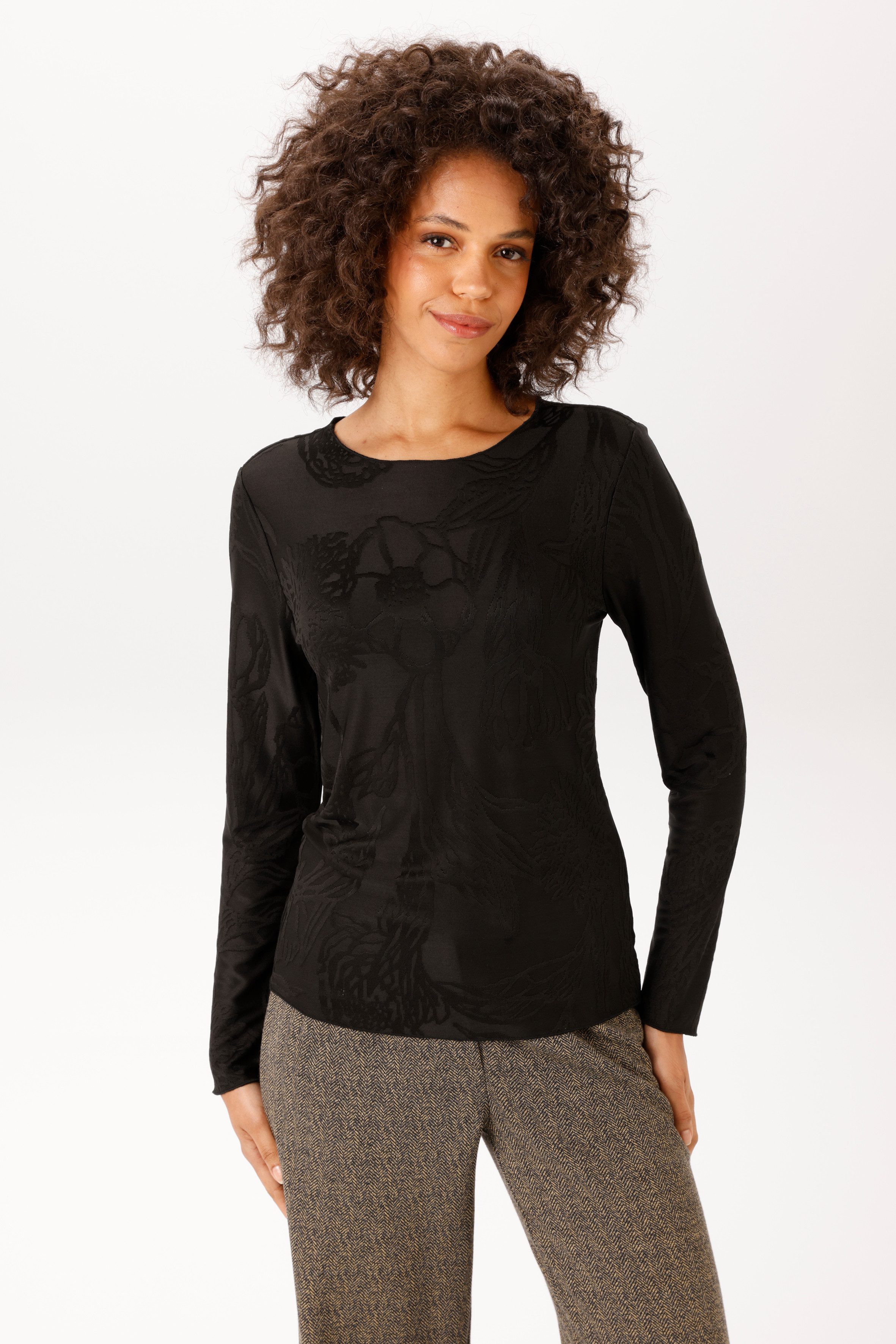 Aniston CASUAL Langarmshirt mit grafischen Blumenmuster - jedes Teil ein Unikat - NEUE KOLLEKTION. € 29,99, (€ 29,99 pro 1 Stk).