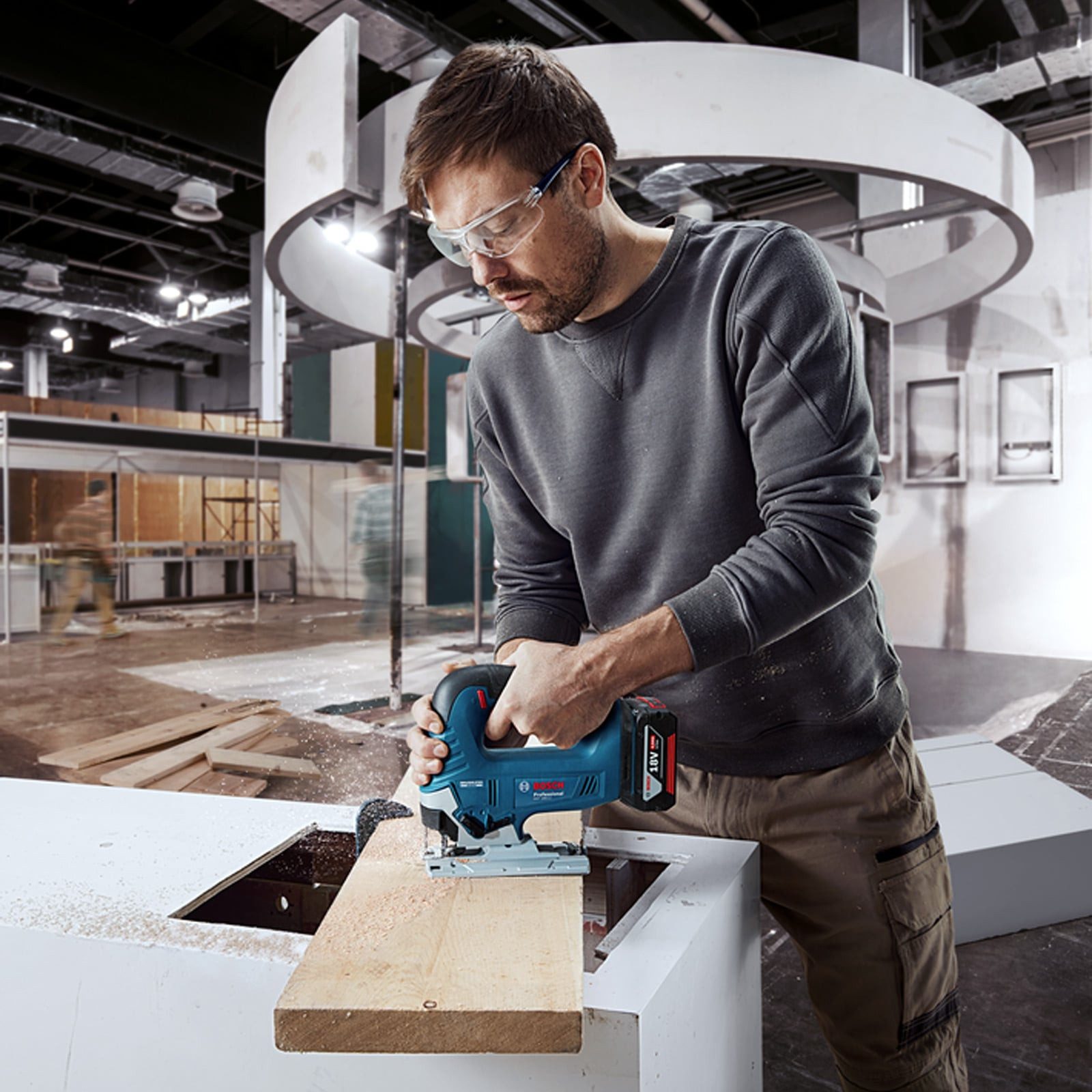 BOSCH Akku-Stichsäge Bosch Akku-Stichsäge GST 18V-125 B Solo + L-Boxx - 06015B3000