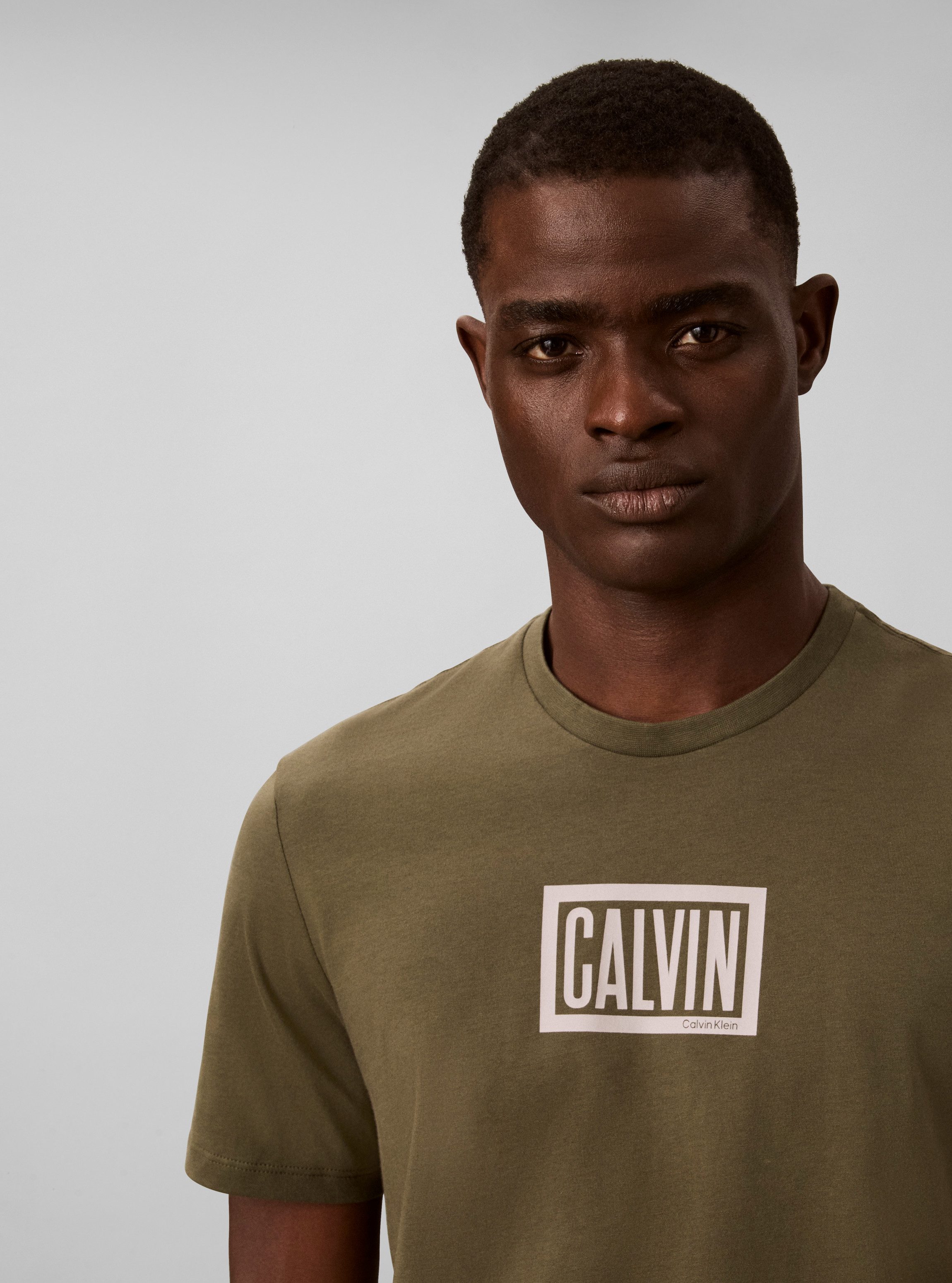 Calvin Klein Jeans T-Shirt BOXED CALVIN GRAPHIC TEE Regular fit, Druck – Bild 2 von 5