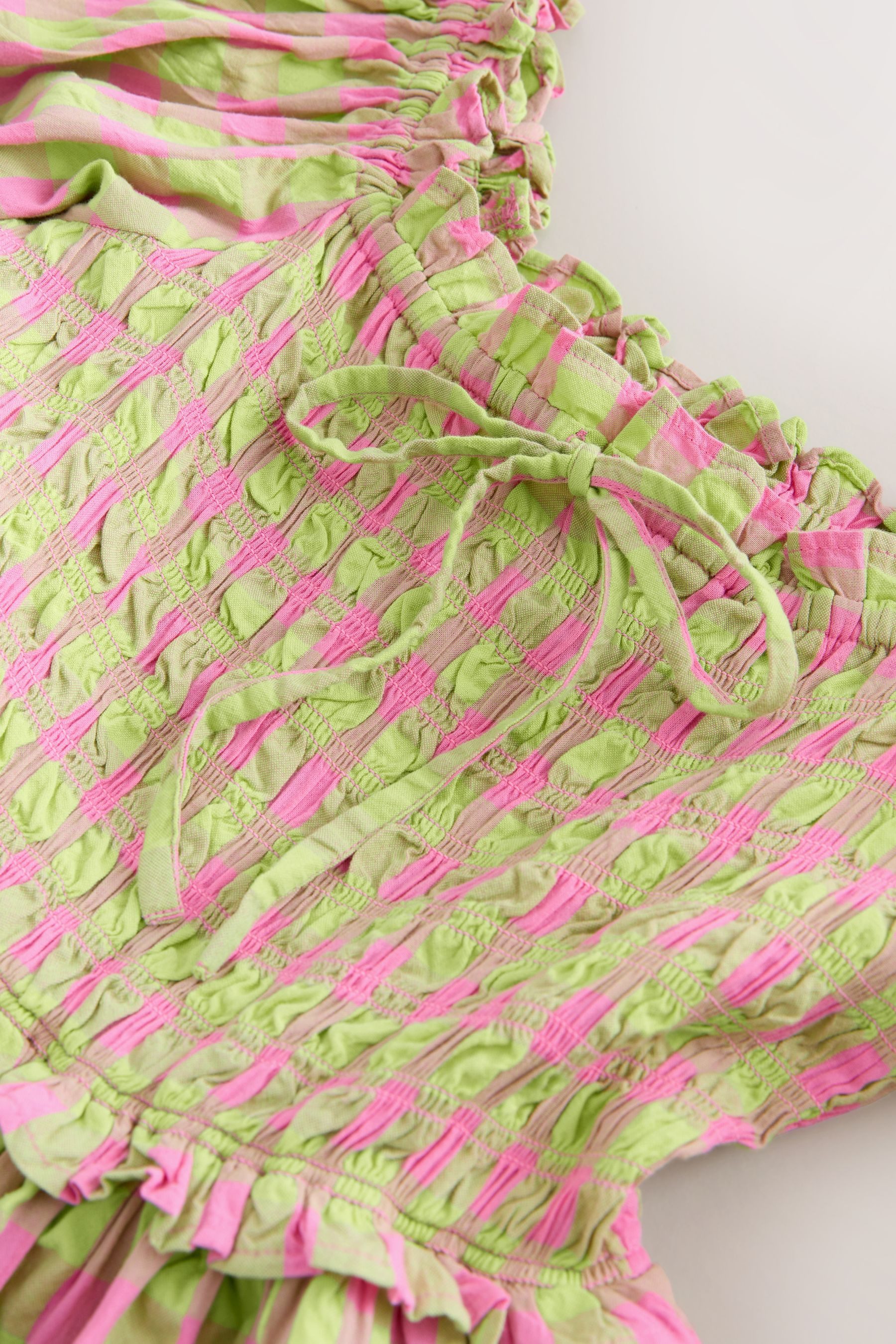 Next Midikleid Gerafftes Midikleid mit Puffärmeln (1-tlg)