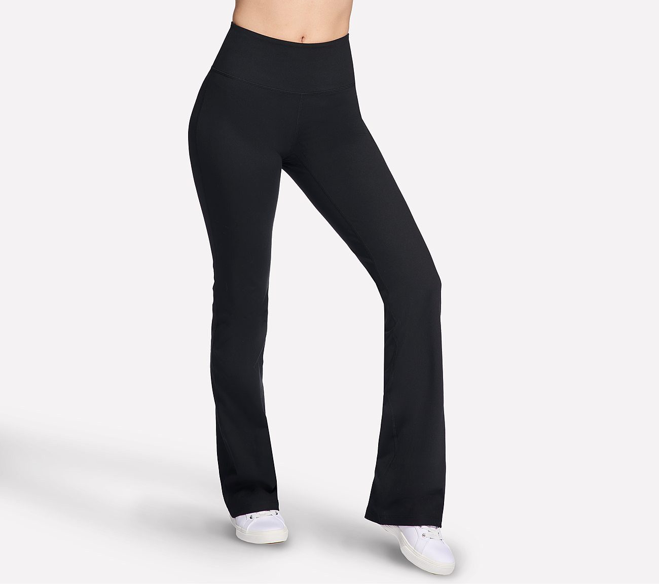 Skechers Funktionshose GOFLEX SLIM PANT mit aufgesetzten Gesäßtaschen, aus weichem Funktionsmaterial