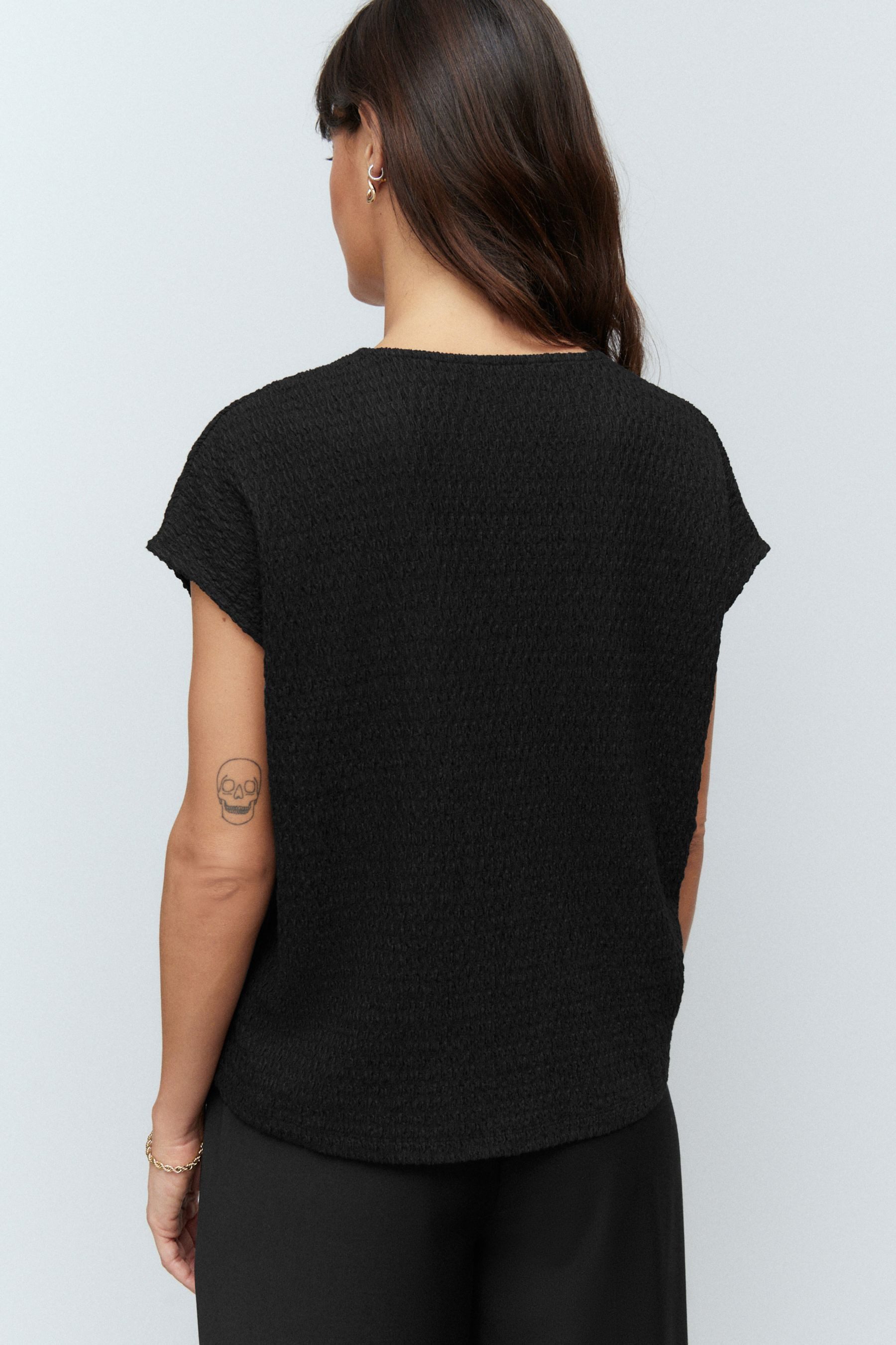 Next V-Shirt Strukturiertes T-Shirt mit V-Ausschnitt günstig online kaufen