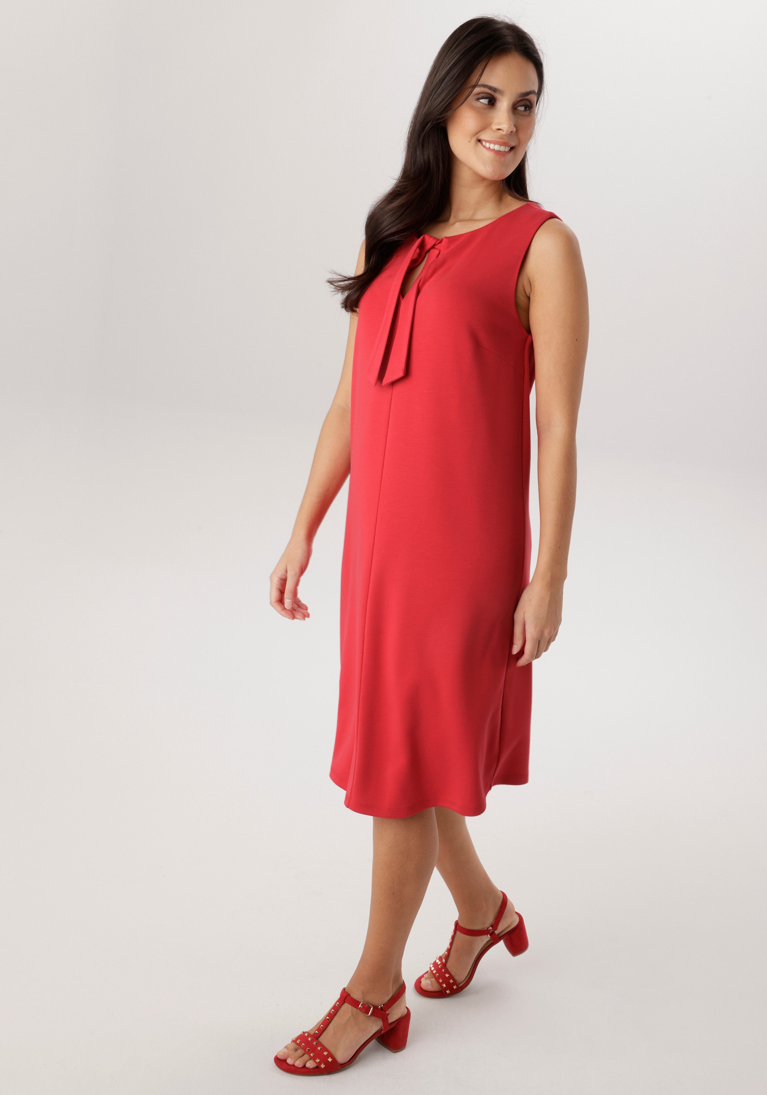 Aniston SELECTED Jerseykleid mit raffinierten Ausschnitt und Bindebänder - günstig online kaufen