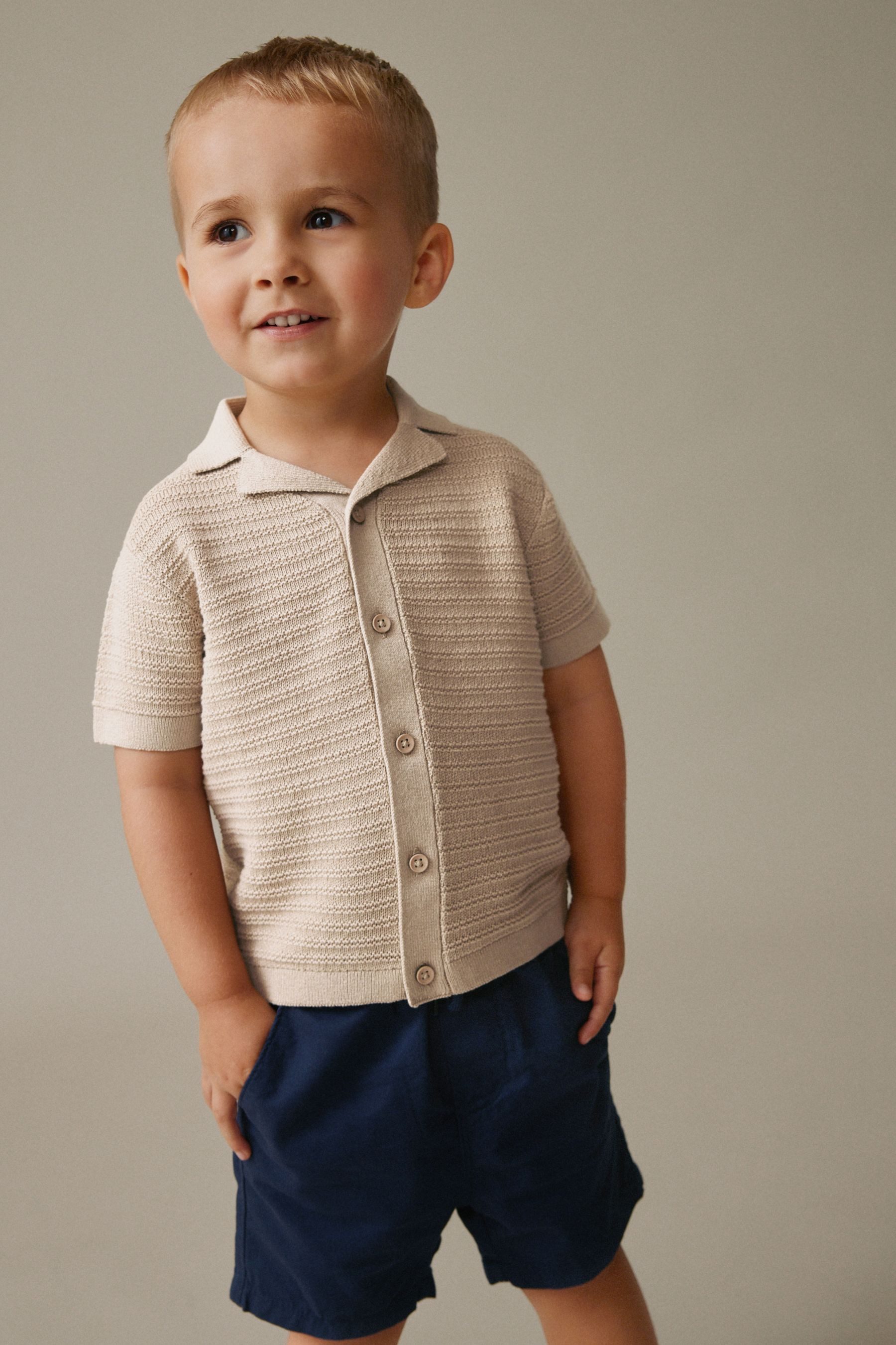 Next Polokragenpullover Strick-Polo-Shirt mit Reverskragen und Motiv (1-tlg)