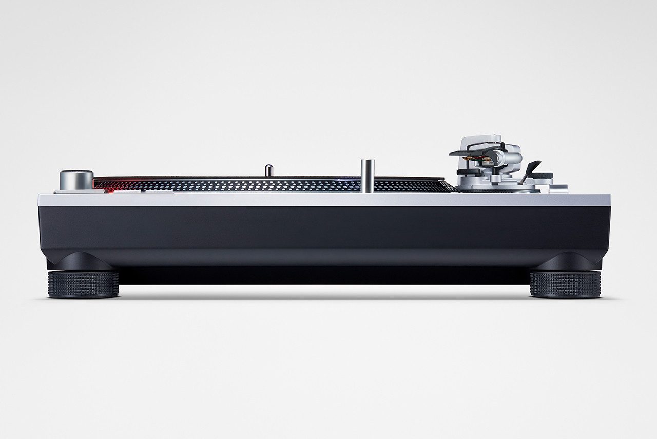 Technics Technics SL-1200MK7 Plattenspieler