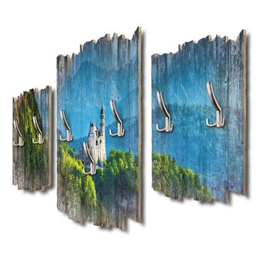Kreative Feder Wandgarderobe Schloss Neuschwanstein, Dreiteilige Wandgarderobe aus Holz