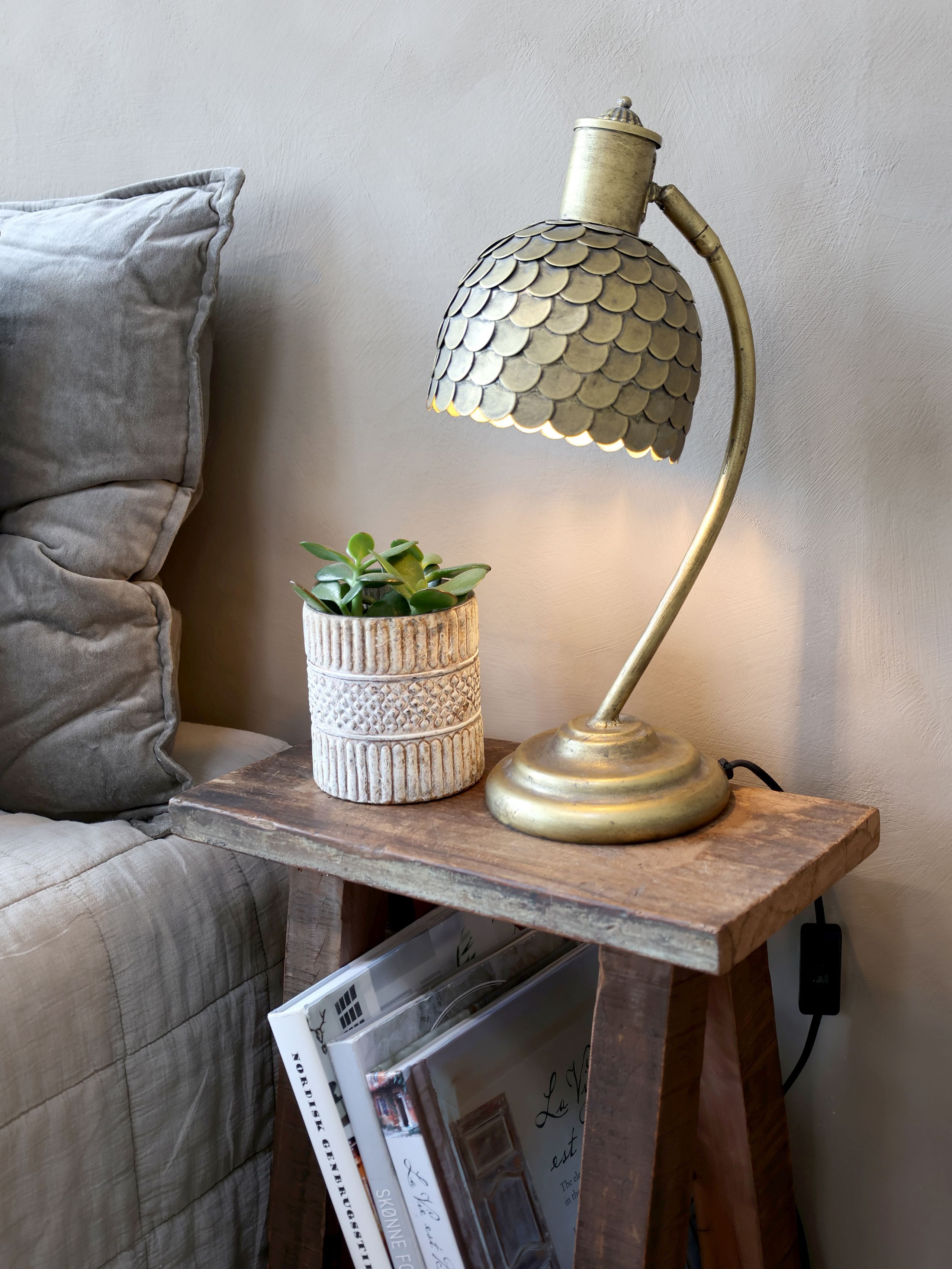 Chic Antique Schreibtischlampe Schreibtischlampe Dragon Scales Metall in Antik Messing Tischlampe