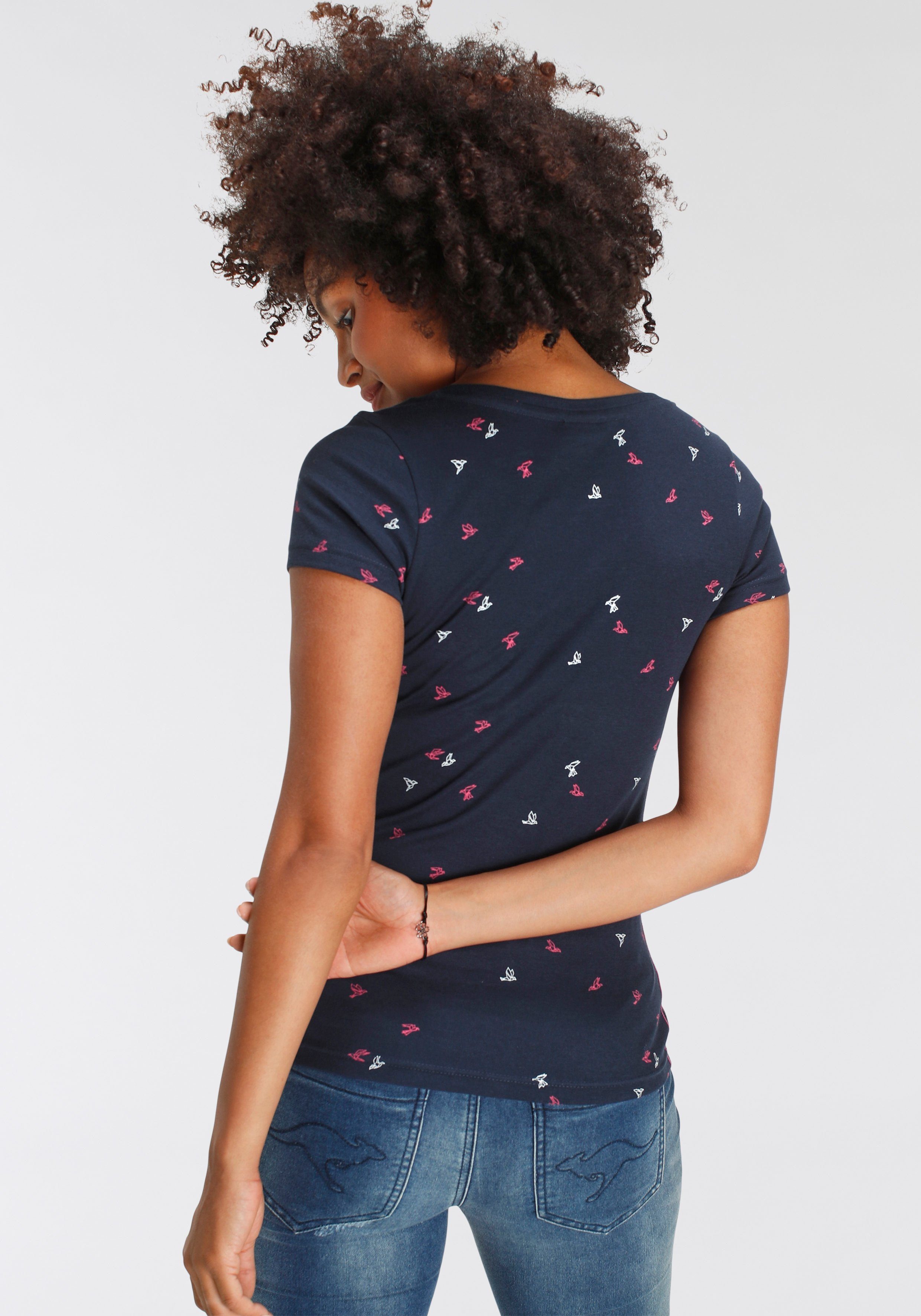 KangaROOS T-Shirt Kurzarm, sehr figurbetont, aus 100% Baumwolle