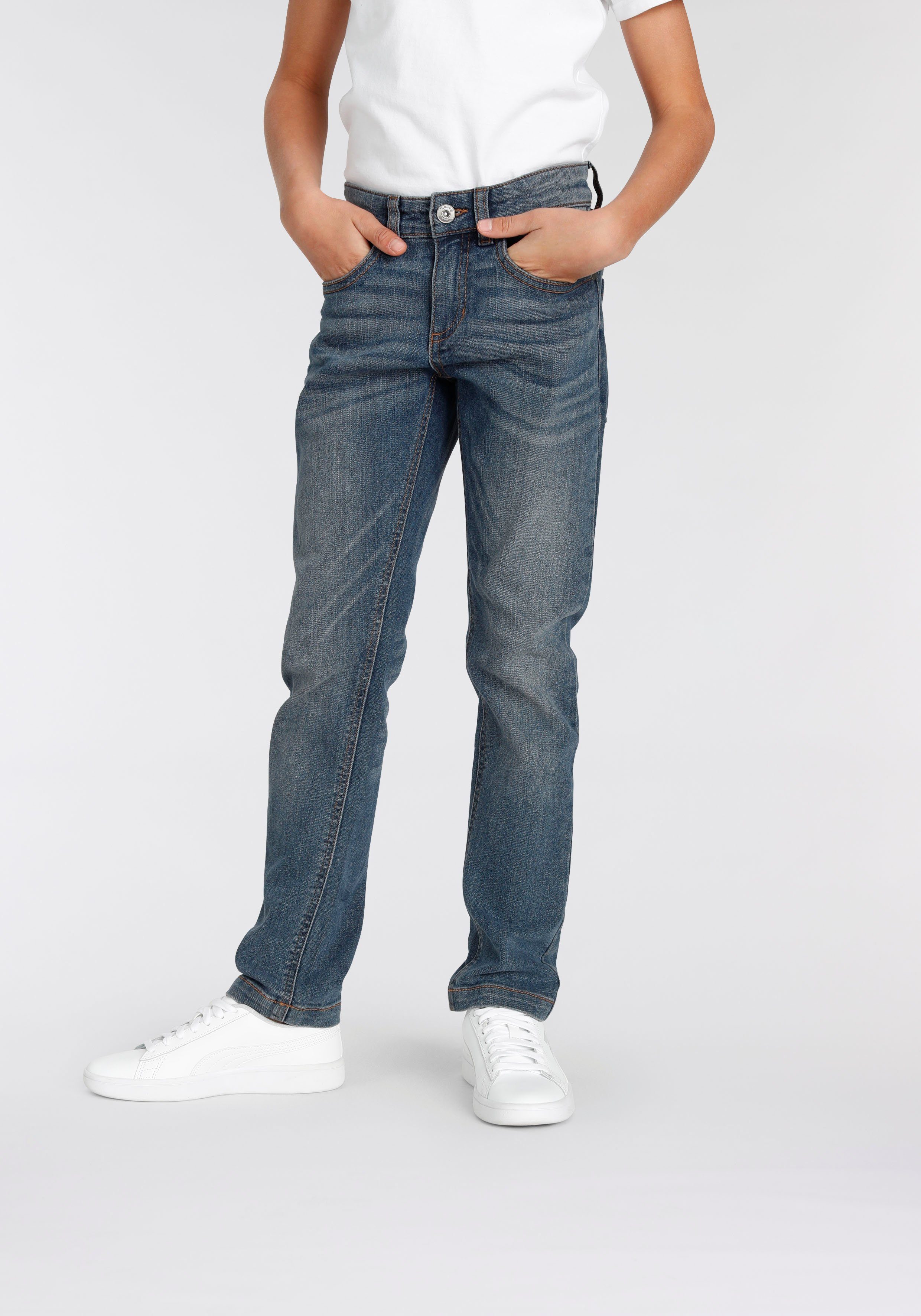 Bench. Stretch-Jeans regular fit mit schmalem Bein | Stretchjeans