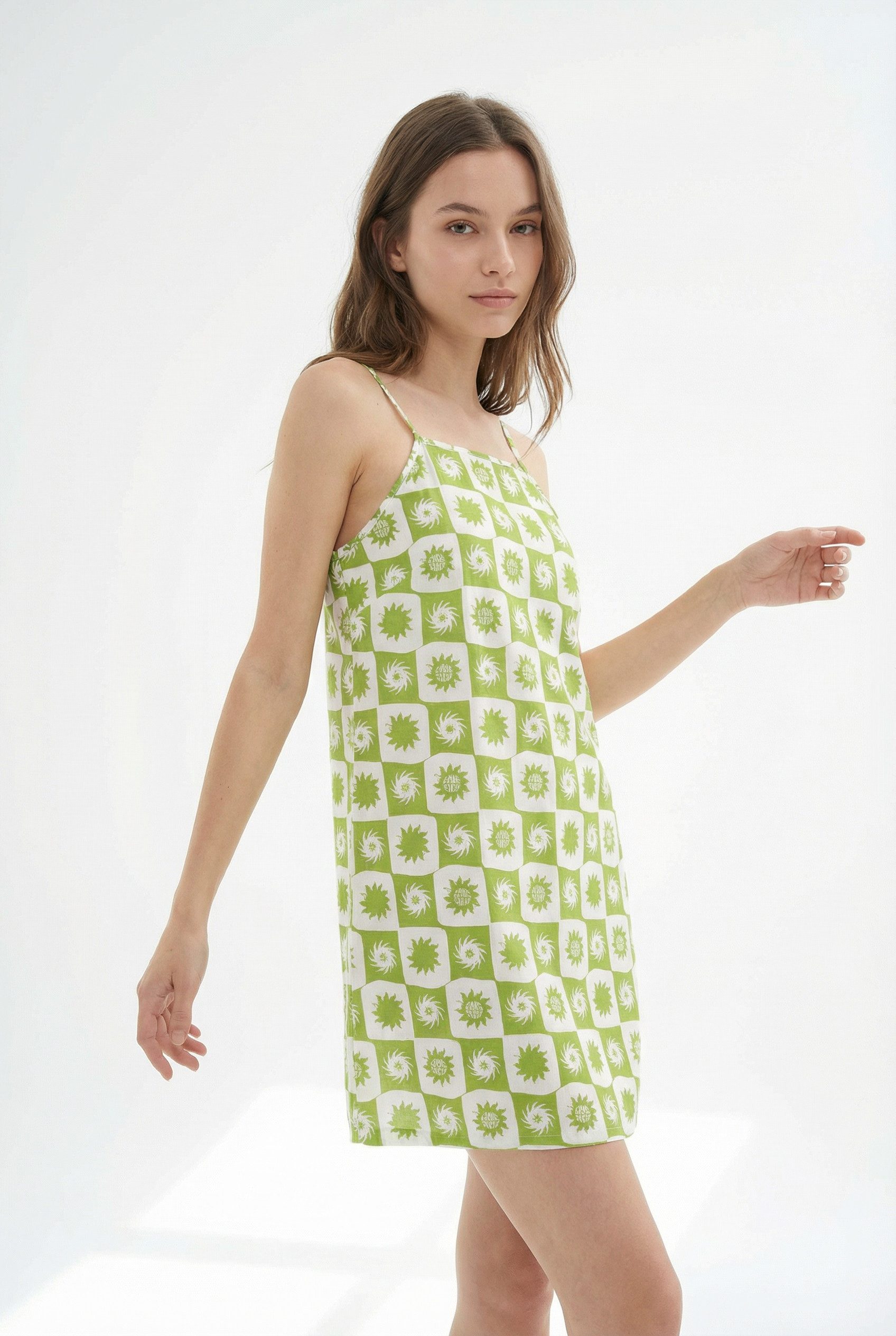 Santa Cruz Sommerkleid SUN DAZE MINI DRESS aus Baumwolle, für Sportmode, sportlicher Stil, leichtes Material