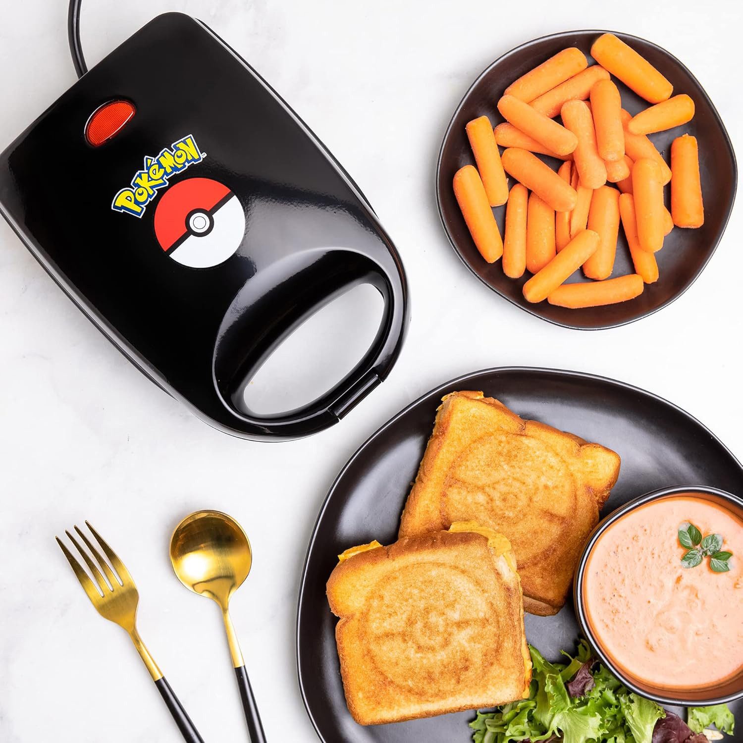 Uncanny Brands Sandwichmaker Pokémon Sandwich Maker – Toast- & Sandwich-Grill mit Pokémon-Design