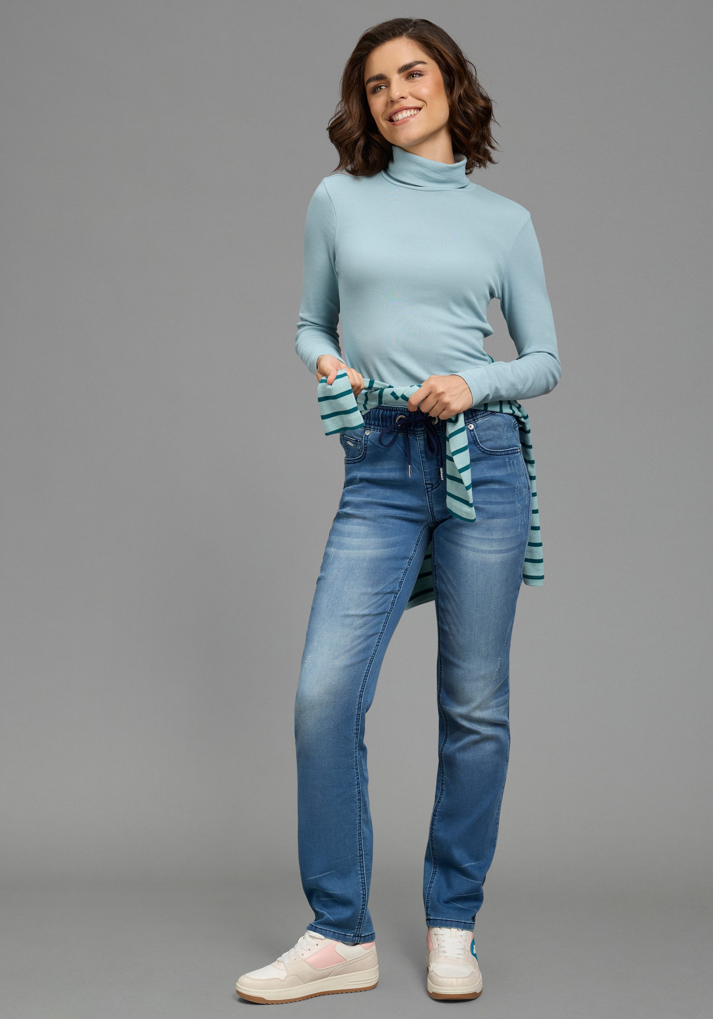Zum Outfit 7