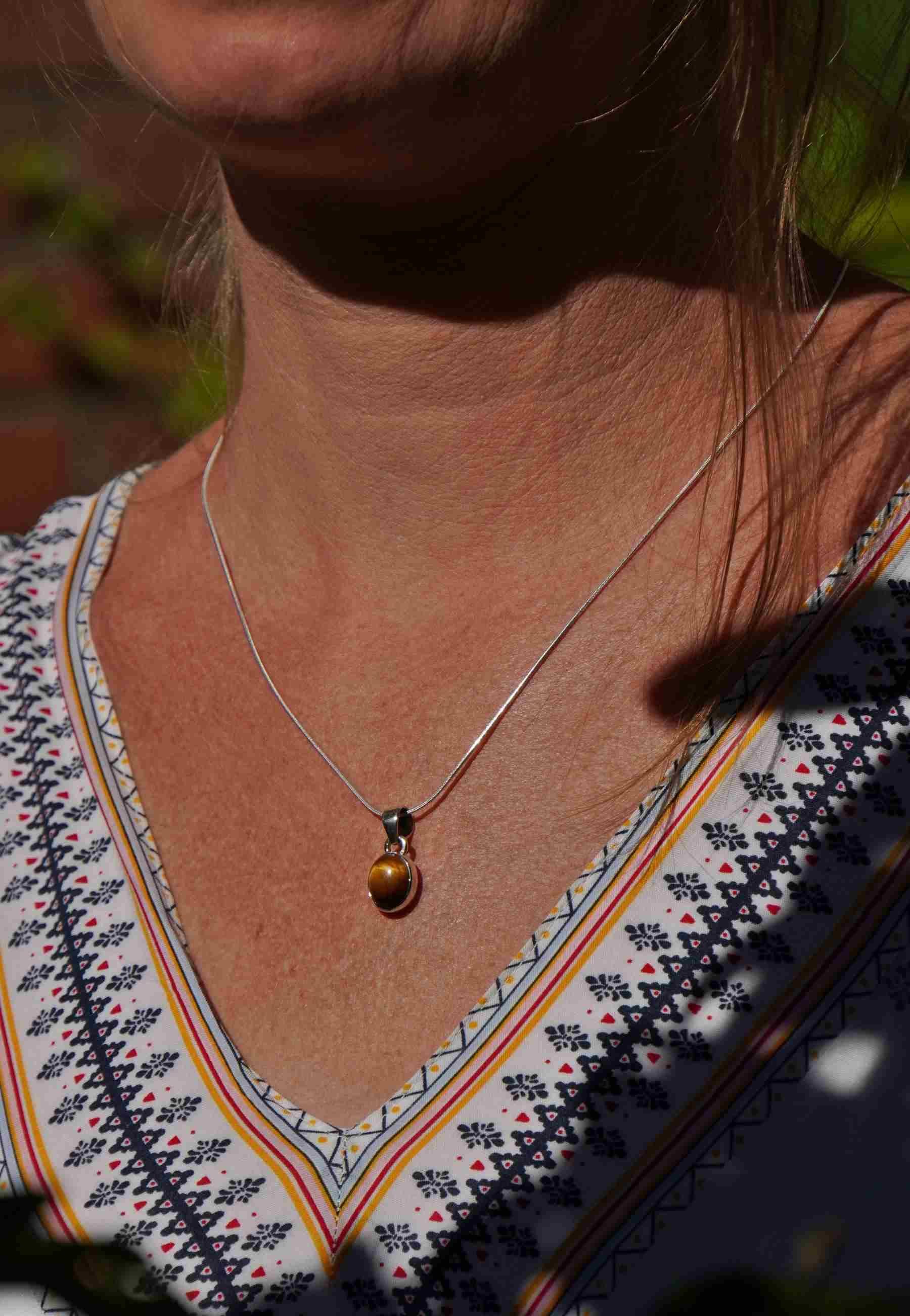 mantraroma Kette mit Anhänger SAMA oval günstig online kaufen