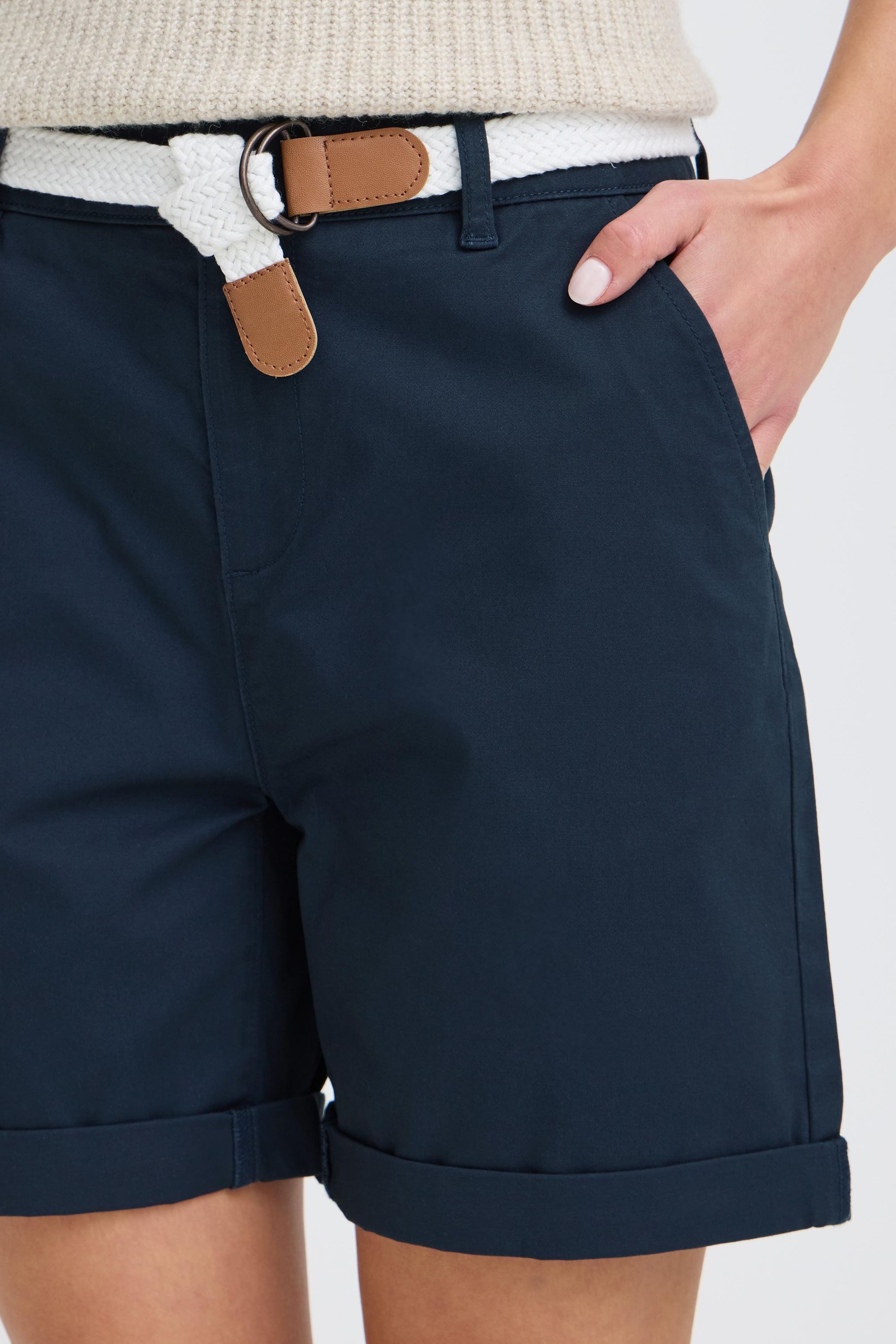 OXMO Chinoshorts OXChakira Bermuda Shorts inkl. Gürtel – Bild 5 von 5