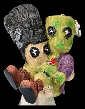 Figuren Shop GmbH Dekofigur Pinheads Figur - Frankensteins Monster wird von Braut getragen lustige