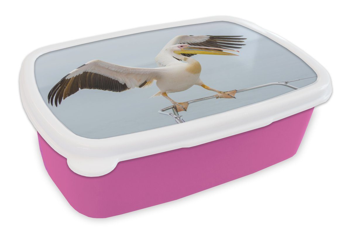 MuchoWow Lunchbox Rosa Pelikan mit ausgebreiteten Flügeln, Kunststoff, (2-tlg), Brotbox für Erwachsene, Brotdose Kinder, Snackbox, Mädchen, Kunststoff