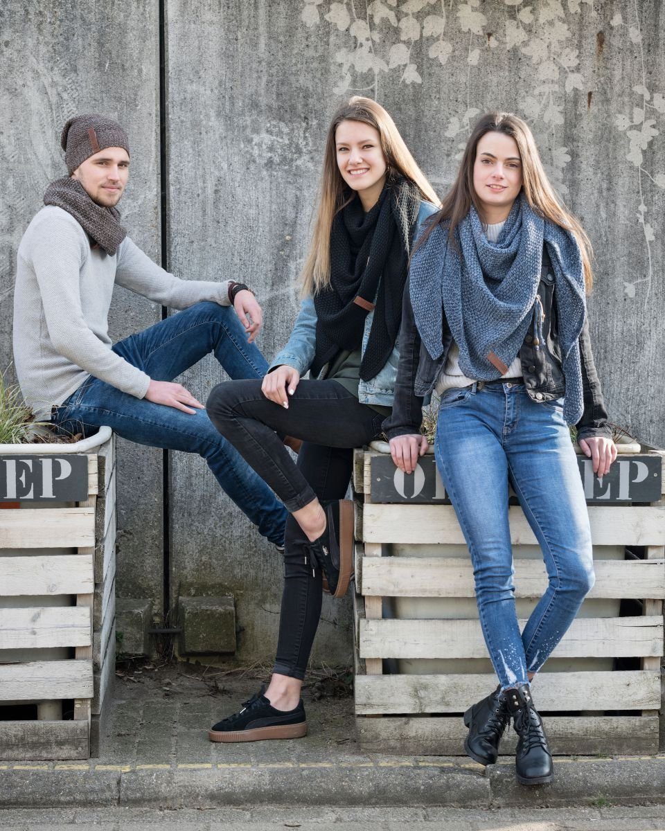 Knit Factory Schal Coco Dreiecksschals 190x85 cm Glatt Dunkelblau,Hellblau, günstig online kaufen