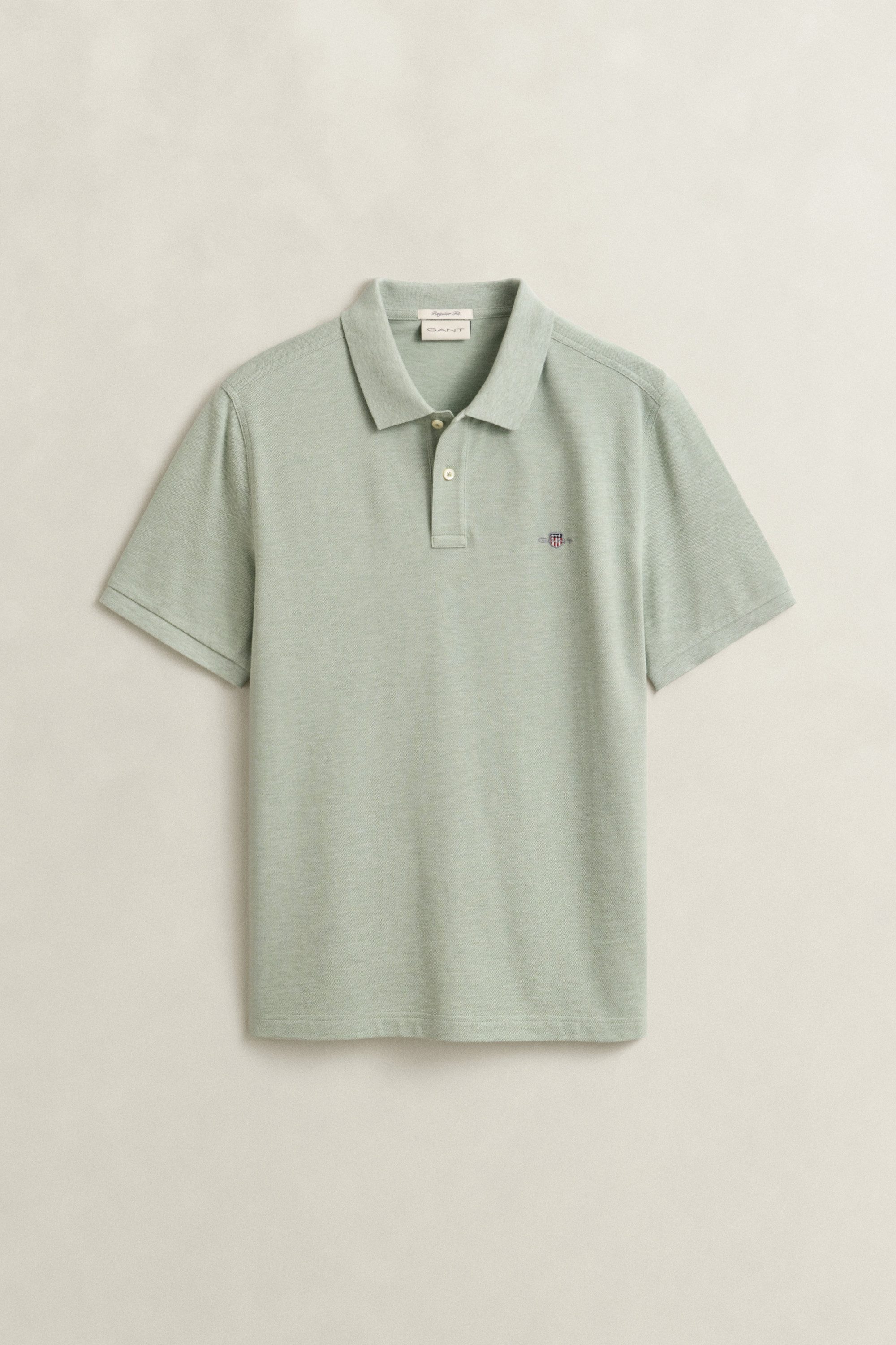 Gant Poloshirt REG SHIELD SS PIQUE POLO mit Logo und Flachstrickkragen 100% Baumwolle Pique – Bild 5 von 5