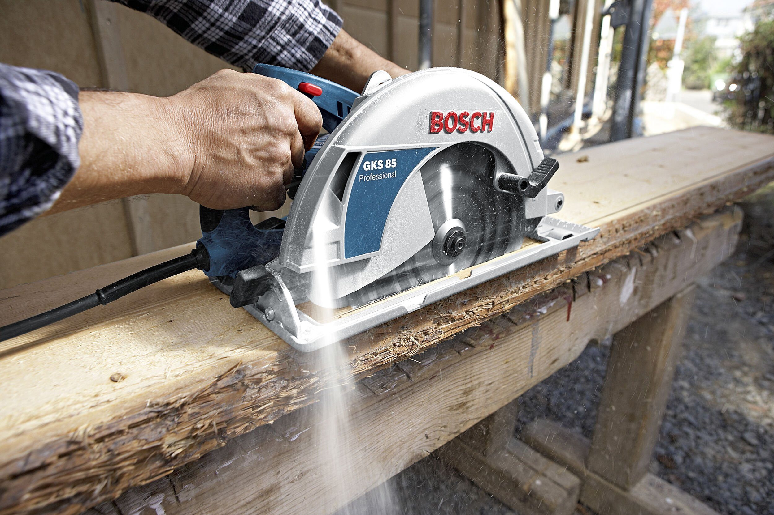 Bosch Professional Handkreissäge Karton 85, Im GKS