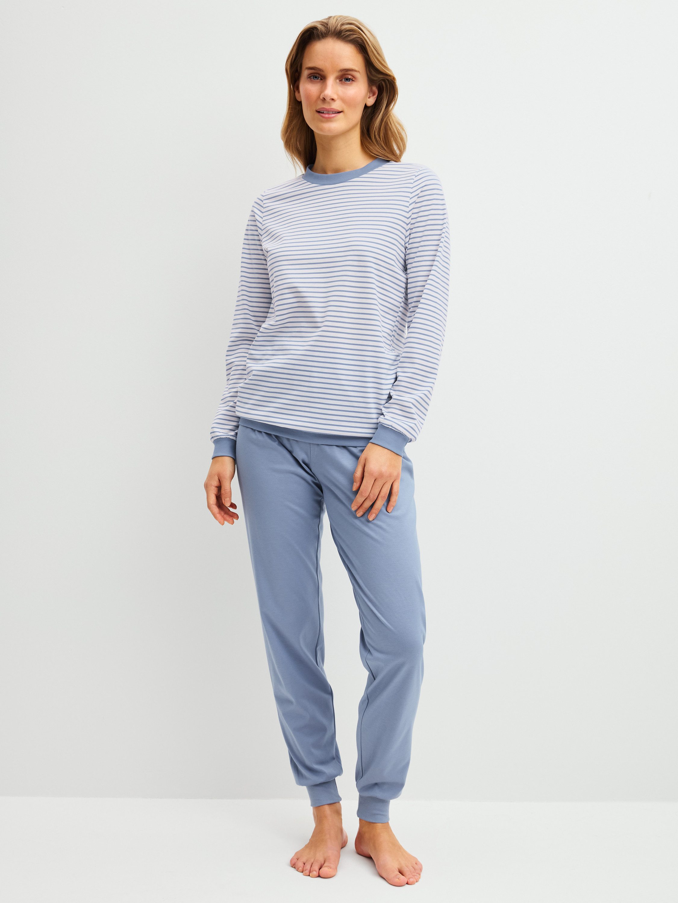 CALIDA Pyjama Flower Nights Damen (2 tlg) softe Bündchen, seidig weich, atmungsaktiv, elastisch