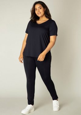 Base Level Curvy T-Shirt Alba Weich fließende, formstabile Qualität