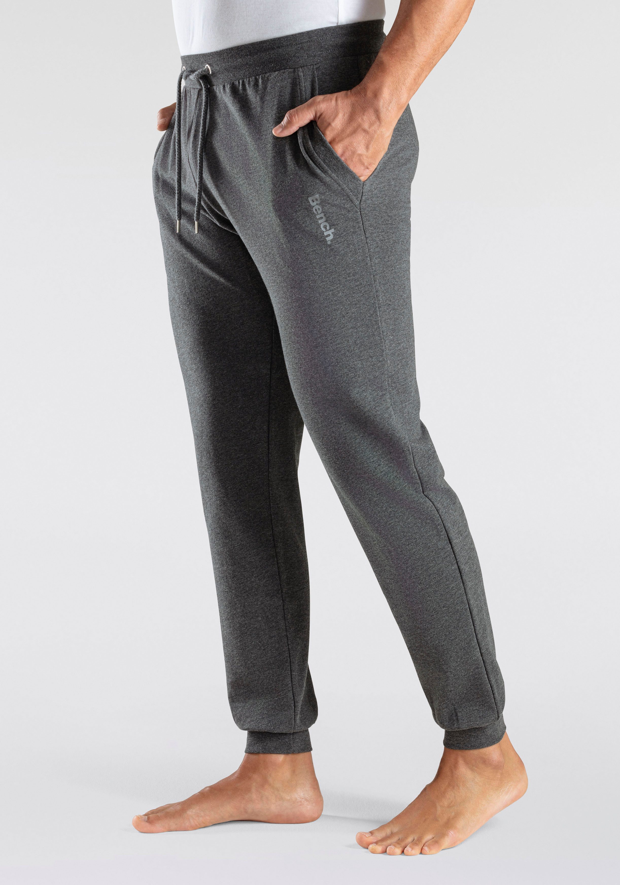 Bench. Loungewear Sweathose Jogginghose mit Kordel, aus Baumwoll-Mix