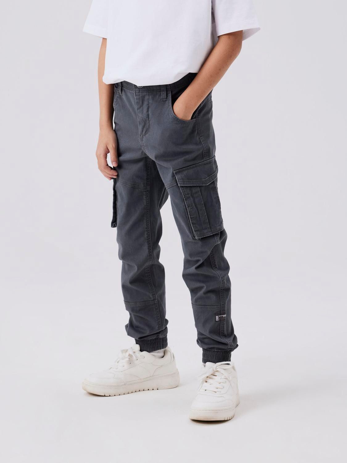 Name It Cargohose NKMRYAN – Hose mit Cargo- und Seitentaschen unifarben, casual, regular fit, Twill