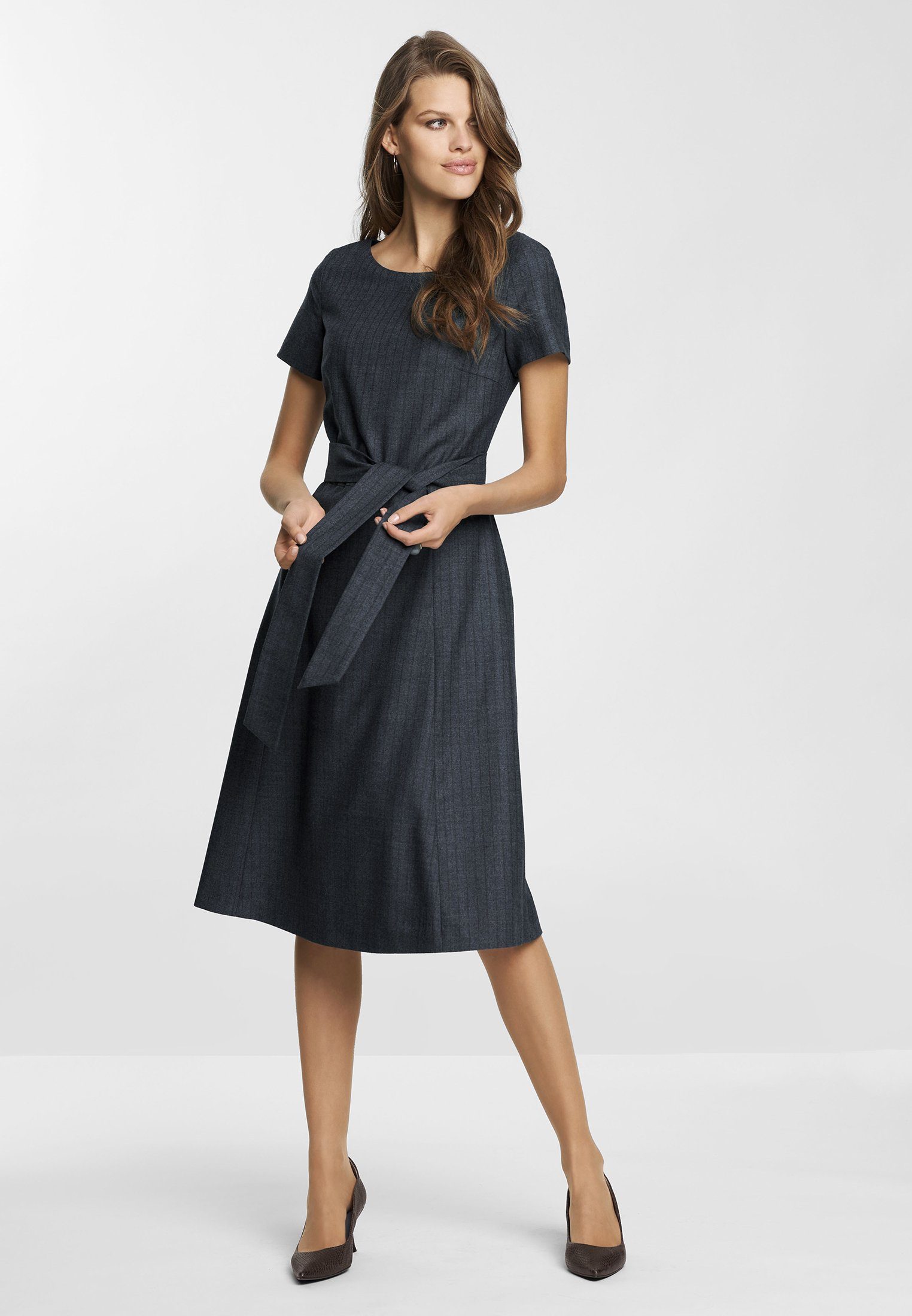 MADELEINE A-Linien-Kleid »Nadelstreifenkleid in A-Linie« online kaufen |  OTTO