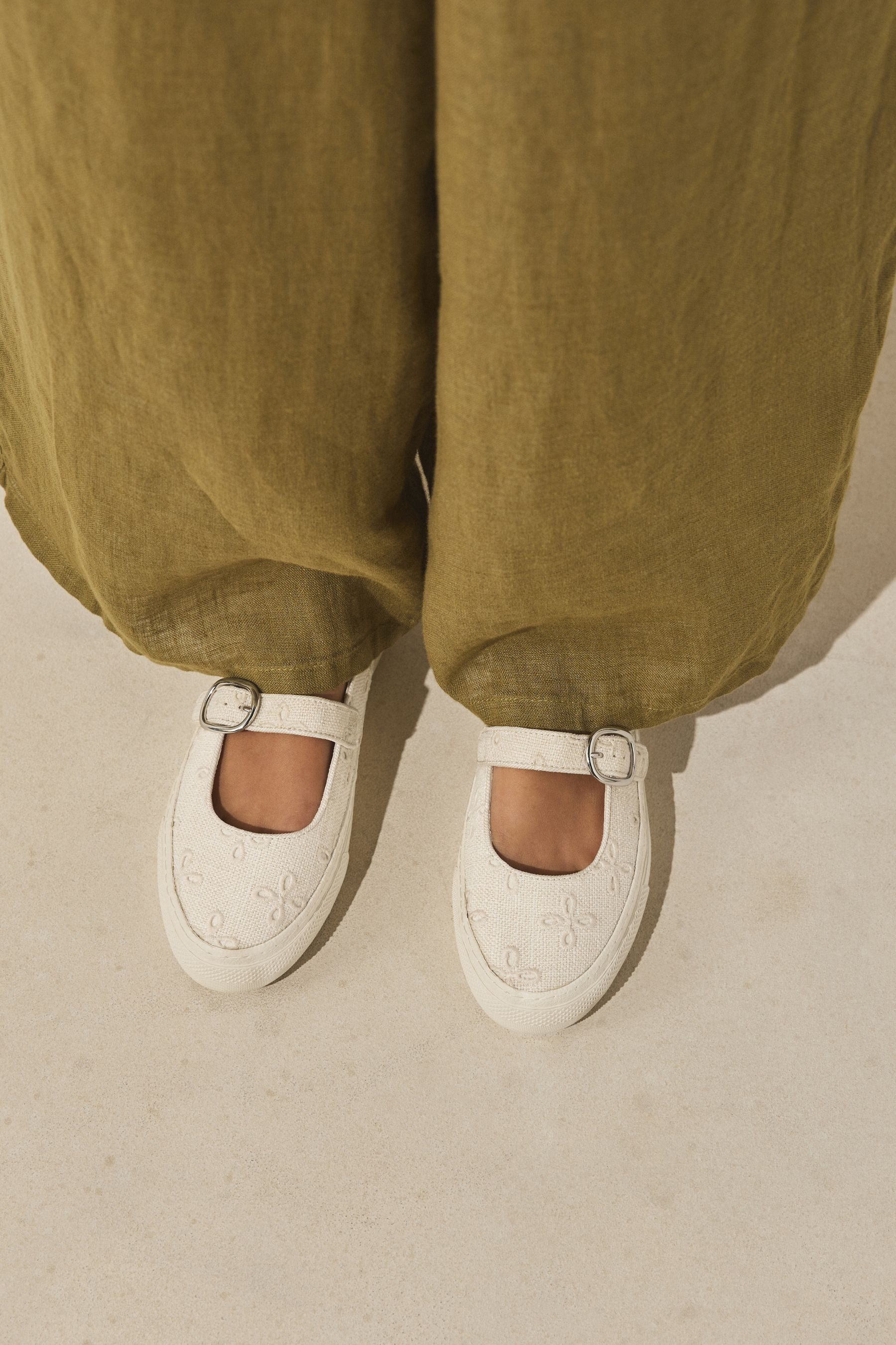 Next Forever Comfort® Mary-Janes aus Canvas Mary-Jane-Schuhe – Bild 5 von 5