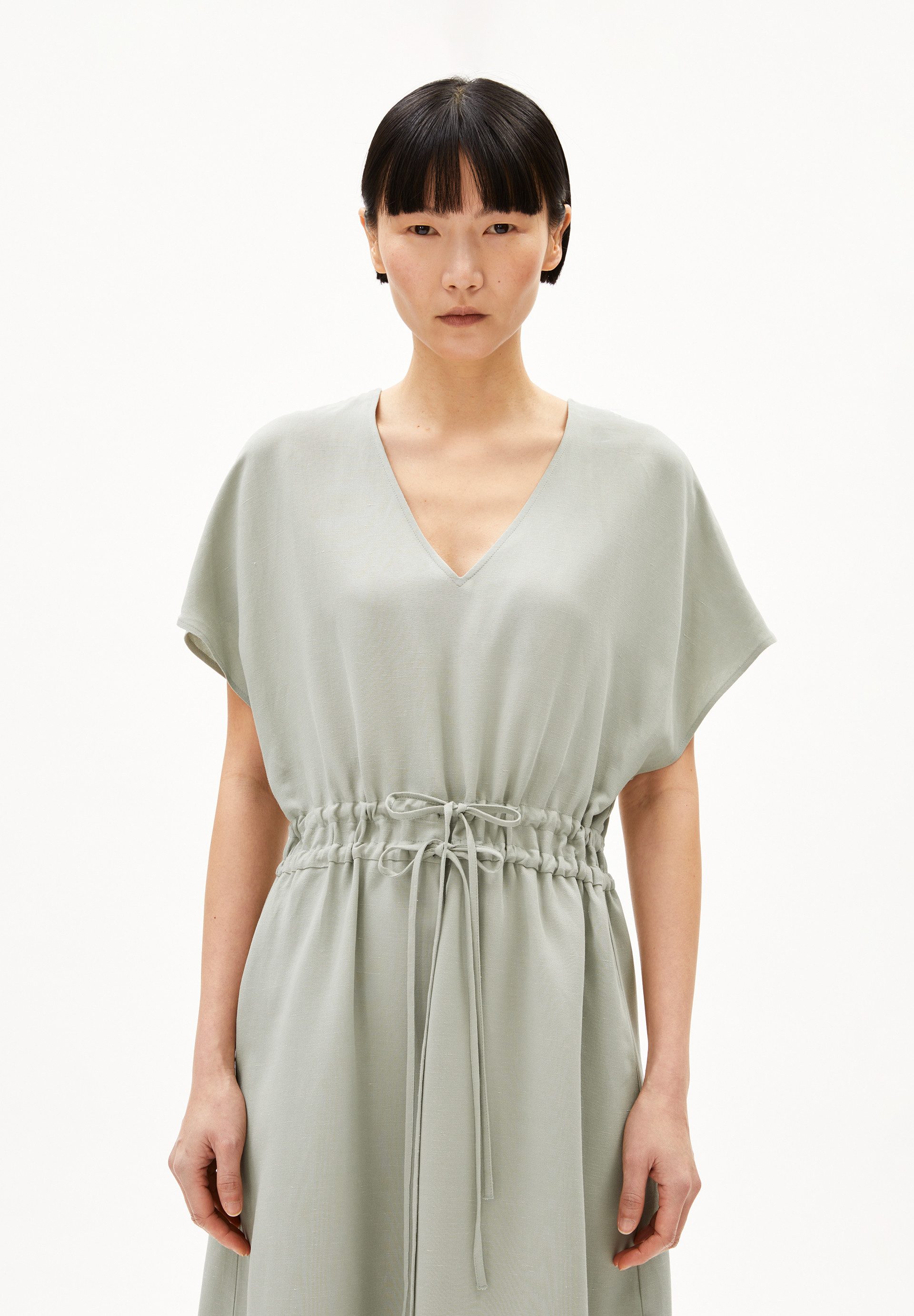Jerseykleid MAAHOLINA LINO Webkleid aus Leinen-Mix Relaxed Fit