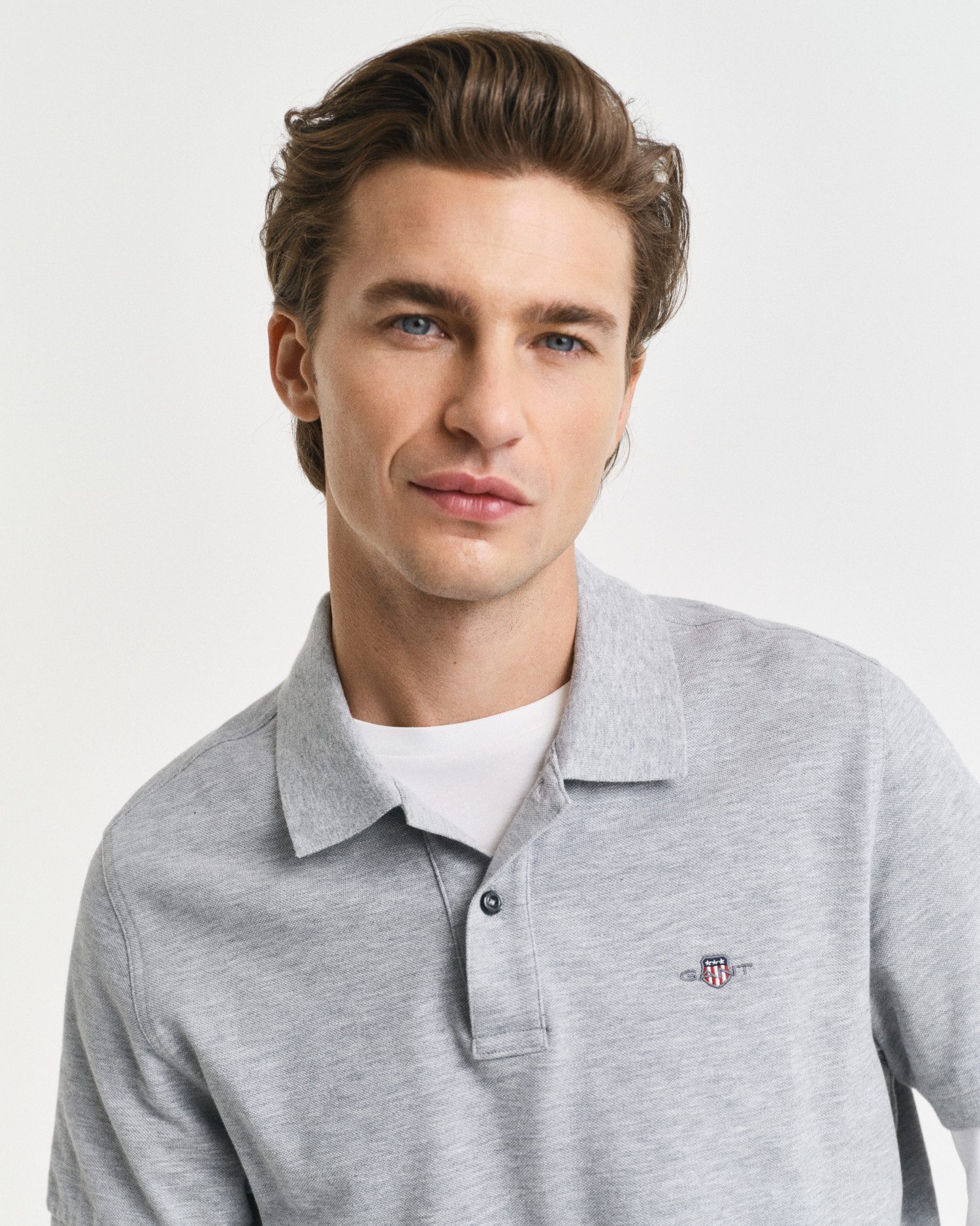 Gant Poloshirt REG SHIELD SS PIQUE POLO mit Logo und Flachstrickkragen 100% Baumwolle Pique