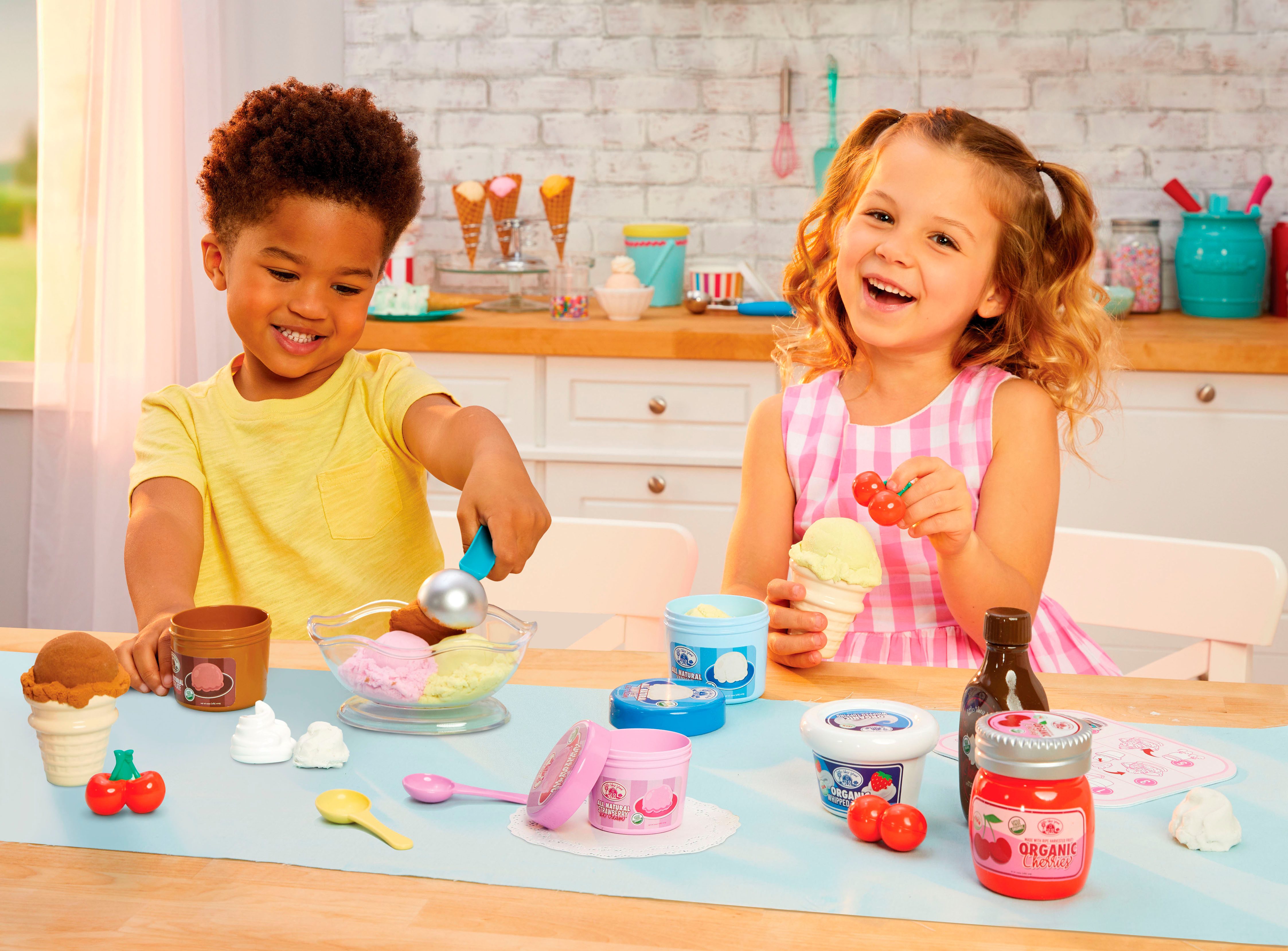 Little Tikes® Spiellebensmittel Creative Chefs Ice Cream Kit