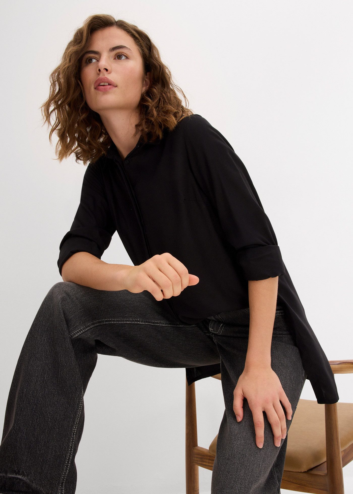 bonprix Longbluse gerade Passform, mit hohen Seitenschlitzen, aus fließender Viskose