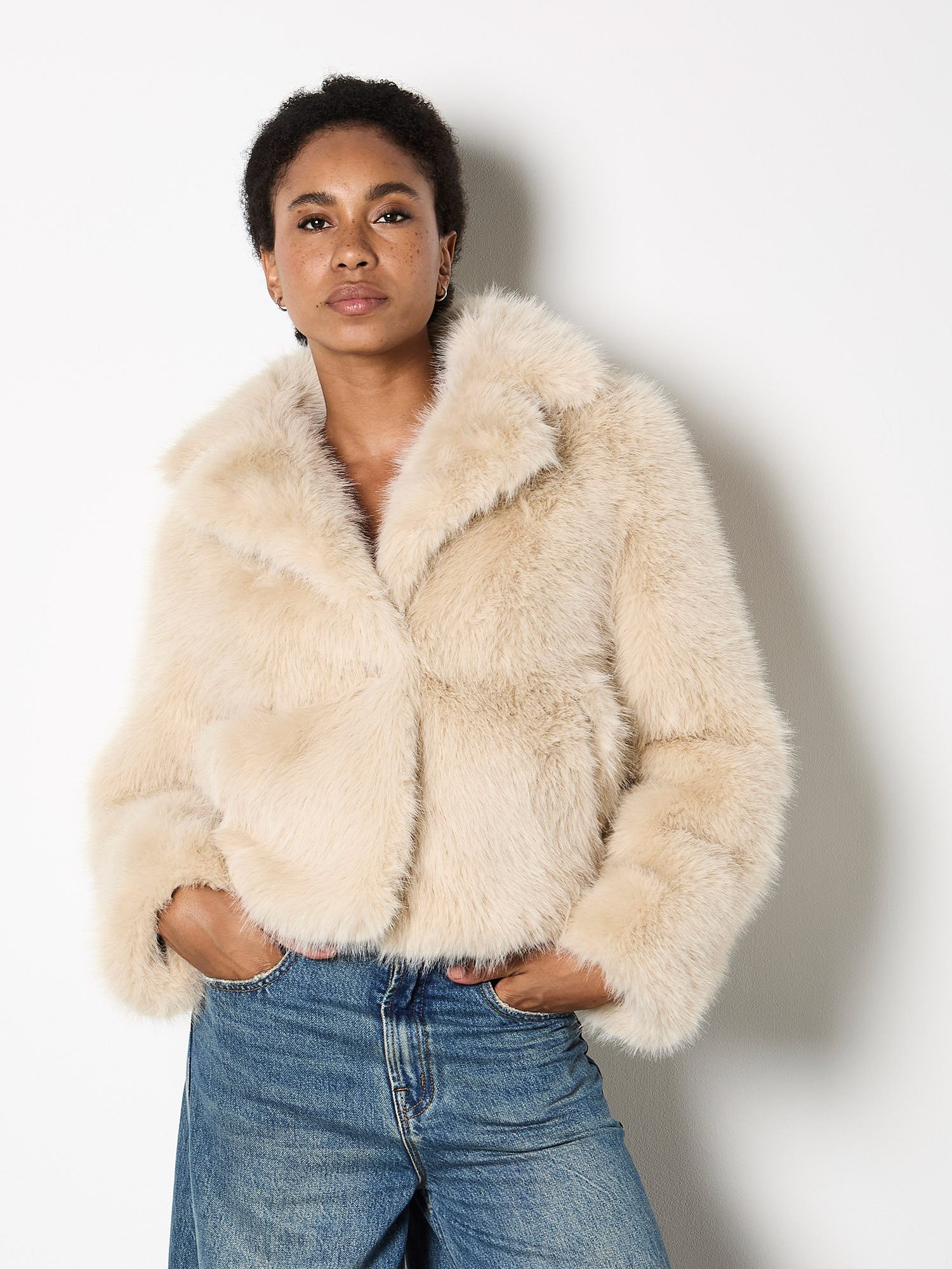 Apricot Fellimitatjacke Kurzjacke, aus Kunstfell günstig online kaufen