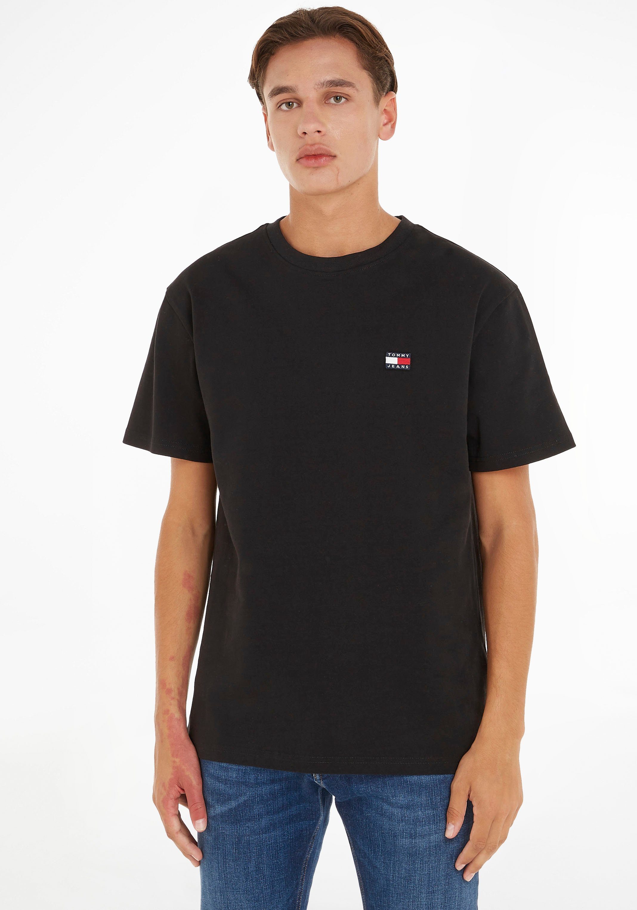 [Kostenloser Versand nur für begrenzte Zeit] Tommy Jeans T-Shirt XS Black TOMMY TJM mit BADGE Rundhalsausschnitt TEE CLSC