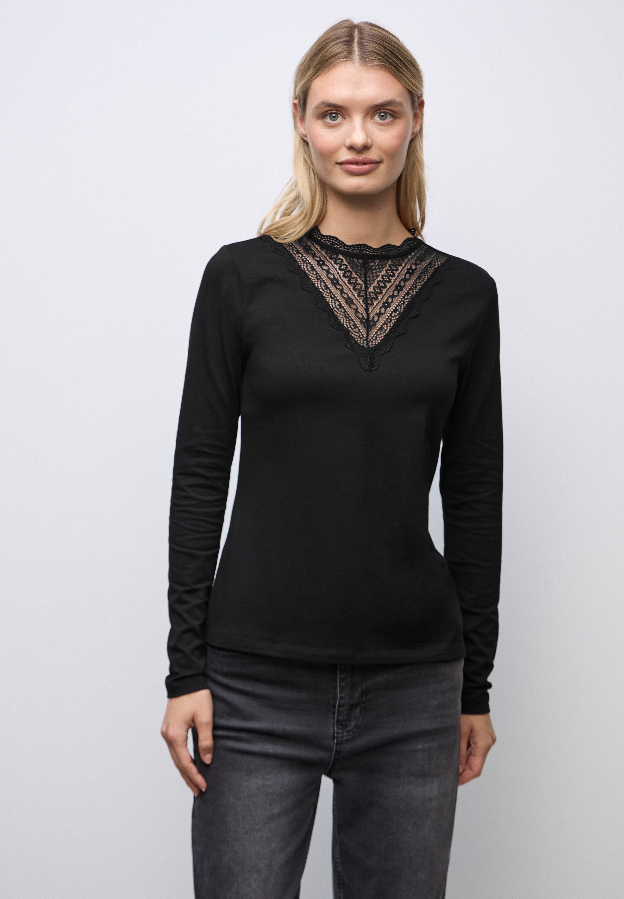 STREET ONE Langarmshirt mit Spitzeneinsatz günstig online kaufen