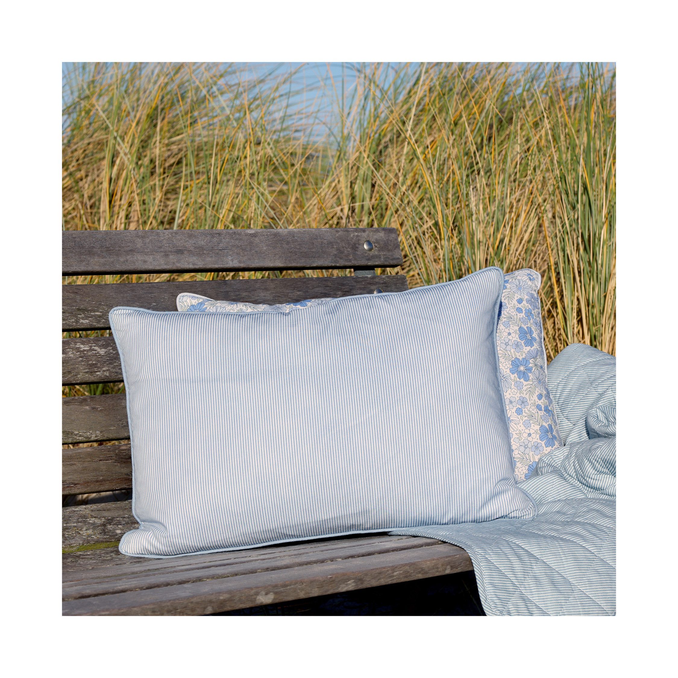 Chic Antique Kissenbezug Chic Antique Aix Kissebezug mit Maritimen Streifenmuster sky blue