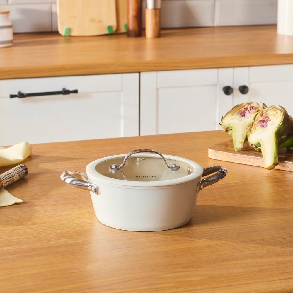 Karaca Suppentopf Karaca Swiss Crystal Almond Cream Kasserolle mit Edelstahlgriff 18 cm