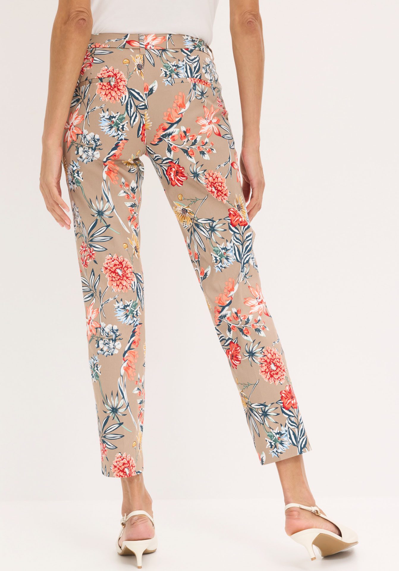 bonprix 7/8-Hose (1-tlg) aus Baumwolle mit Elasthan, Regular Fit, femininer Stil
