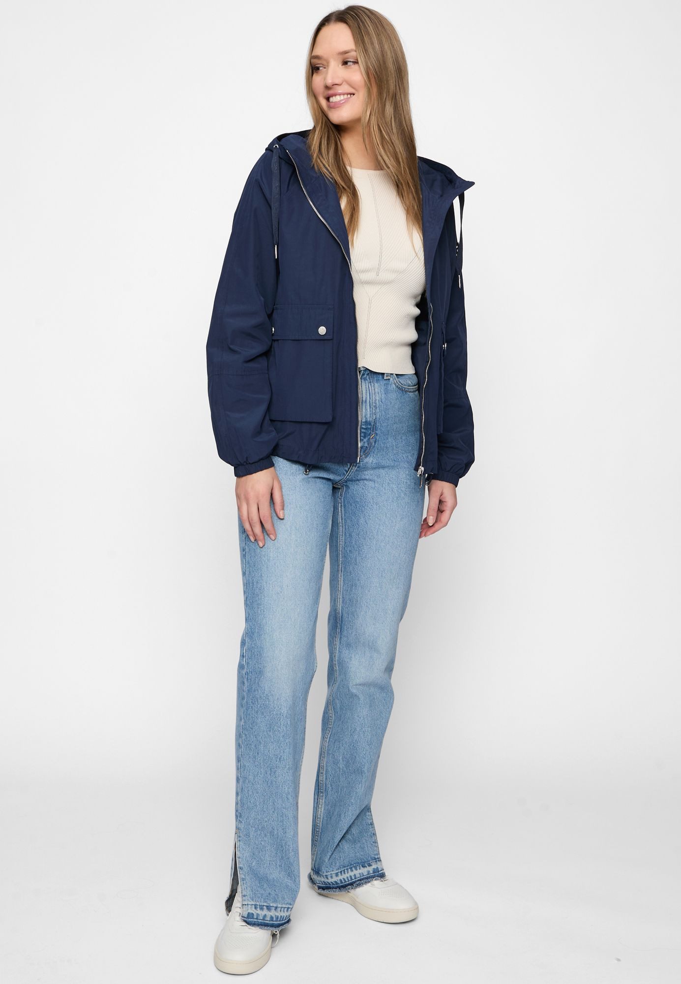 COVERED Funktionsjacke Mara L60384CO Loose Fit, elastische Ärmelbündchen, Raglanärmel, Windschutzblende