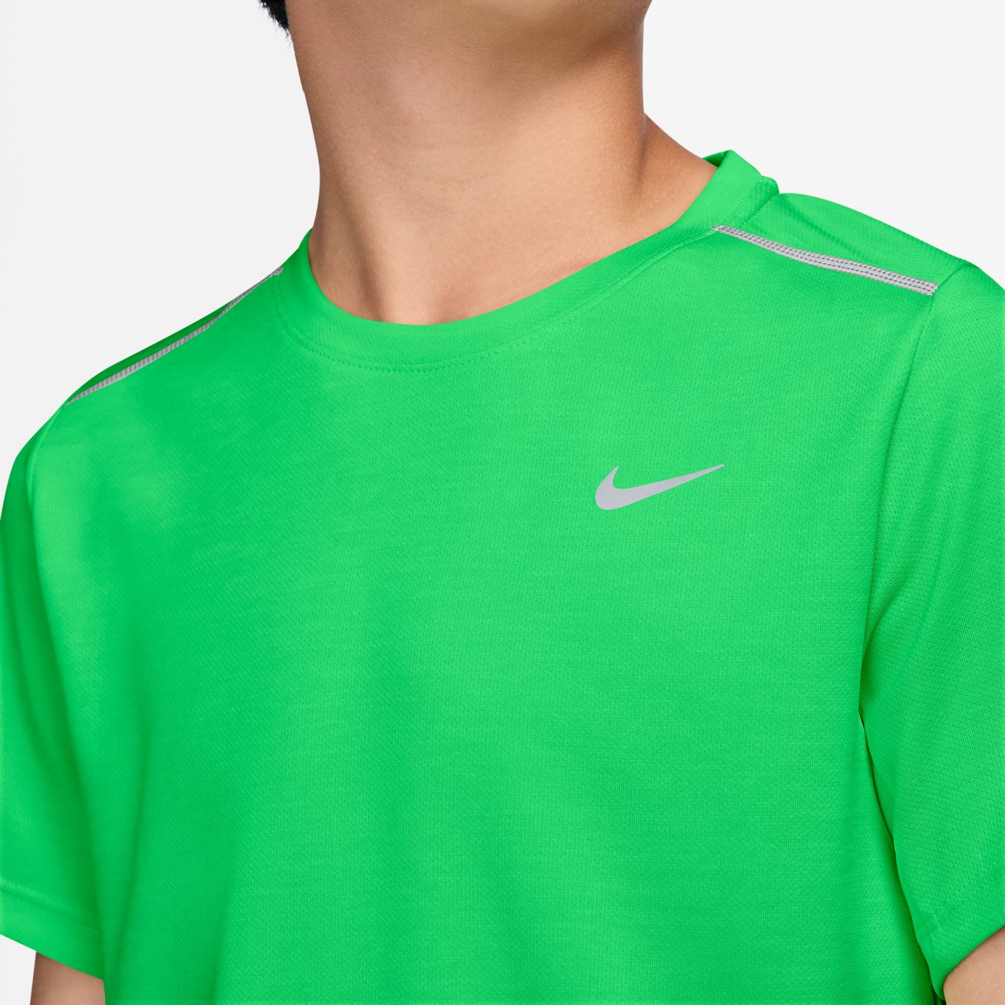 Nike T-Shirt K NK DF MILER SS TOP Für Kinder und Jugendliche