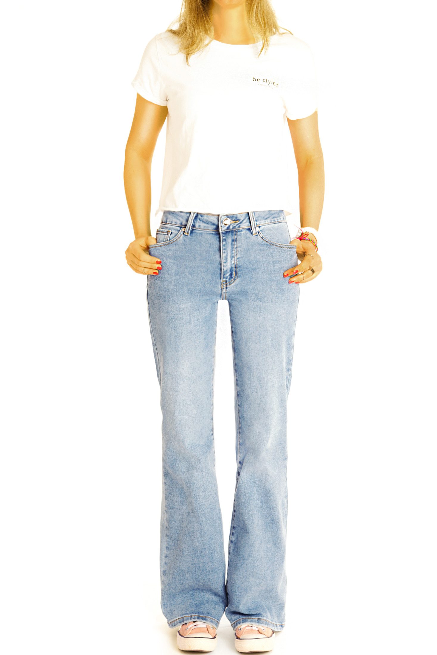 be styled Bootcut-Jeans Mid rise Bootcut Jeanshose relaxed fit hellblaue Jeans – Damen – j34k stretchig, bequem