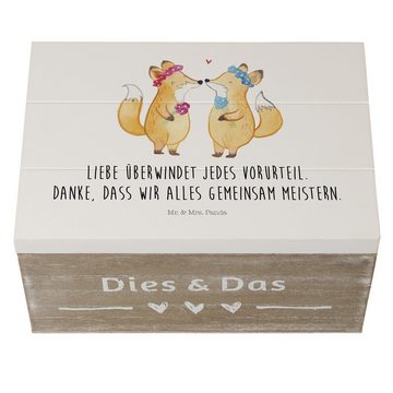 Mr. & Mrs. Panda Dekokiste Füchse Pärchen Lesbian Pride - Weiß - Geschenk, Dekokiste, Verlobung, (1 St)